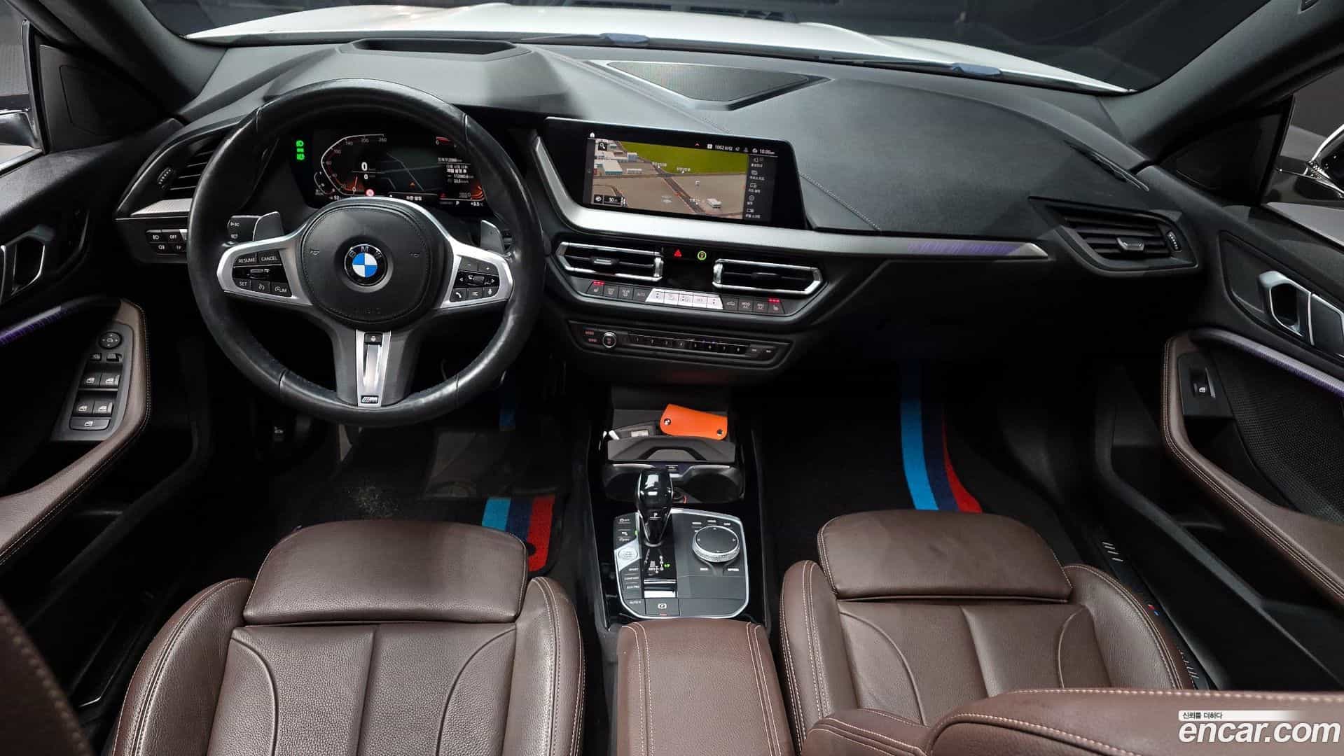 2-Series BMW 2020.10-INNER-007