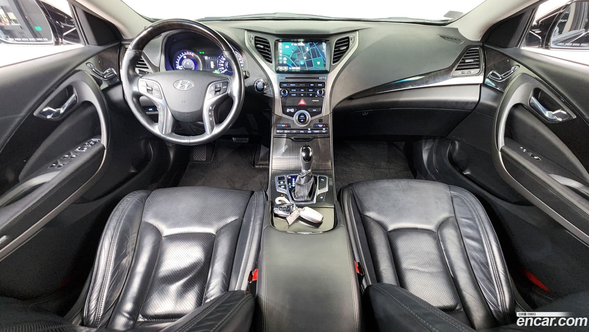 Main__Slider__Photo:Grandeur Hyundai 2016.0-6