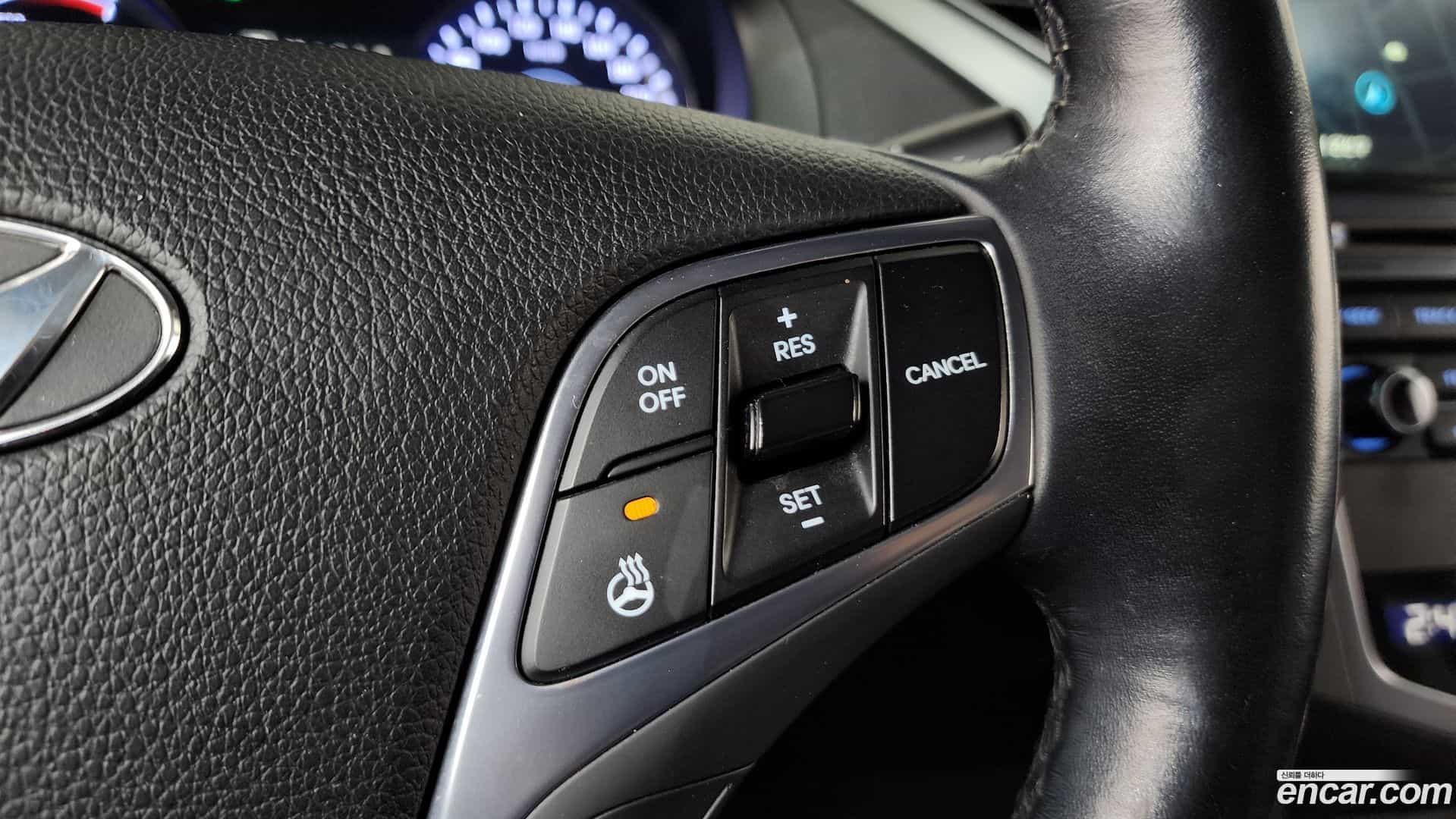 Grandeur Hyundai 2016.0-OPTION-018