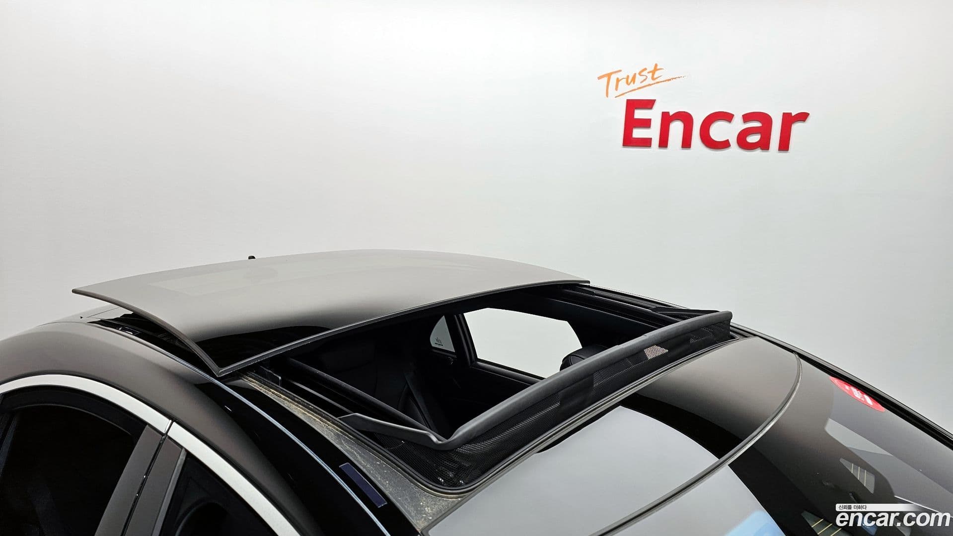 Main__Slider__Photo:S-Class Mercedes-Benz 2018.1-19