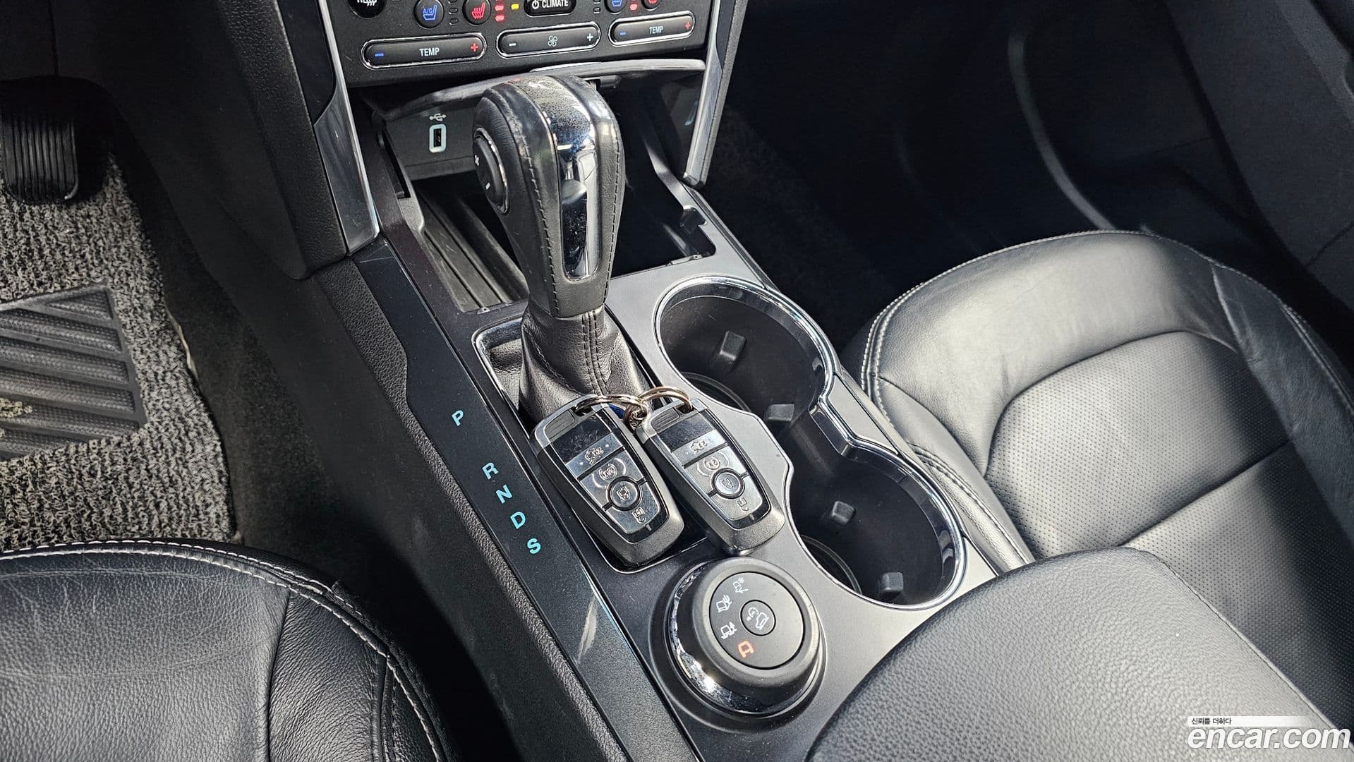 Main__Slider__Photo:Explorer Ford 2018.7-8