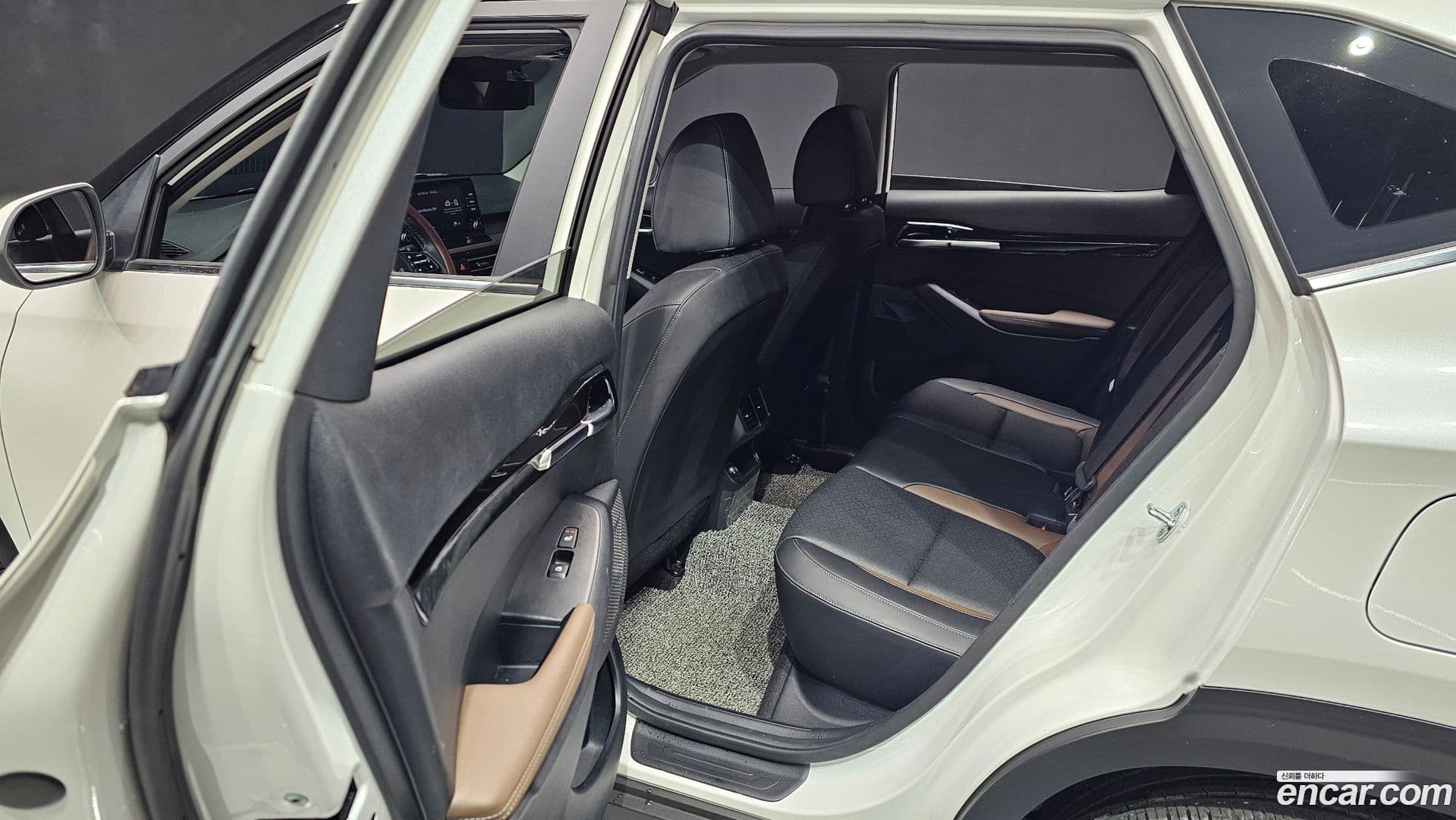 Main__Slider__Photo:Seltos Kia 2022.2-11