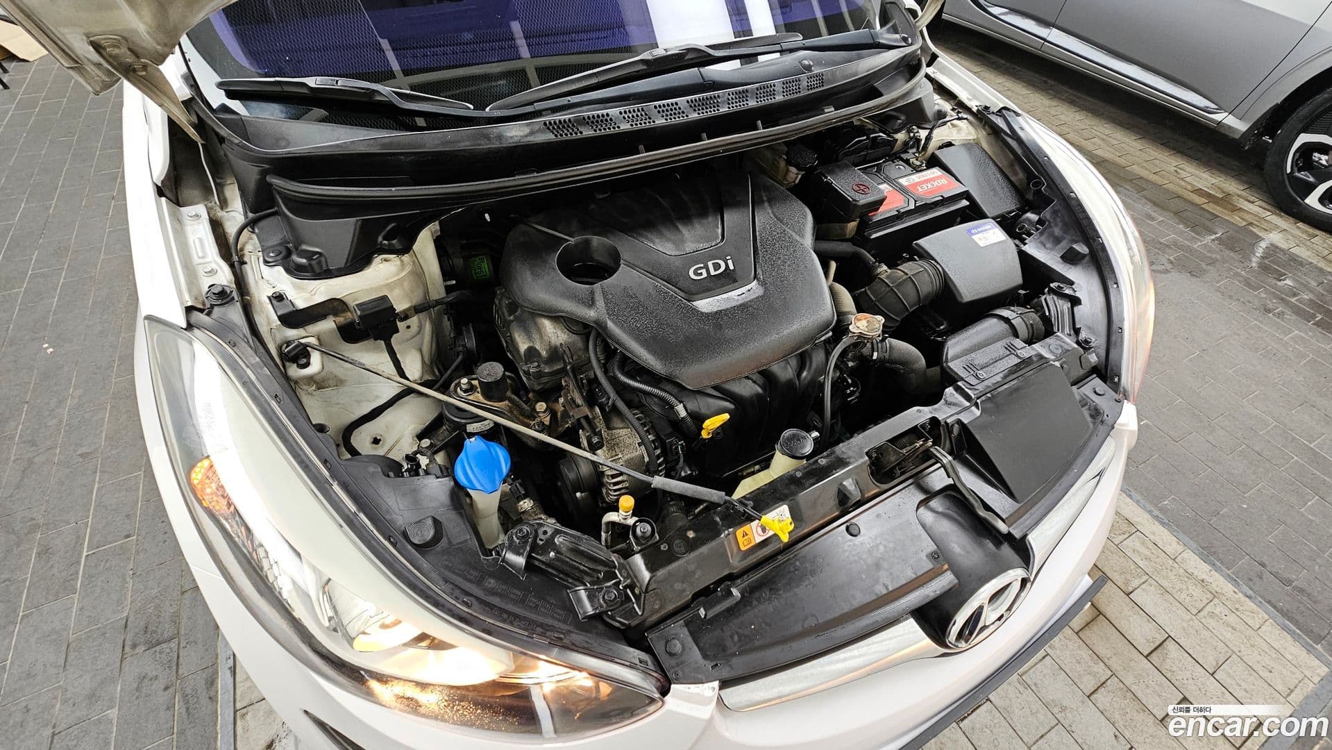 Main__Slider__Photo:AVANTE Hyundai 2014.6-5