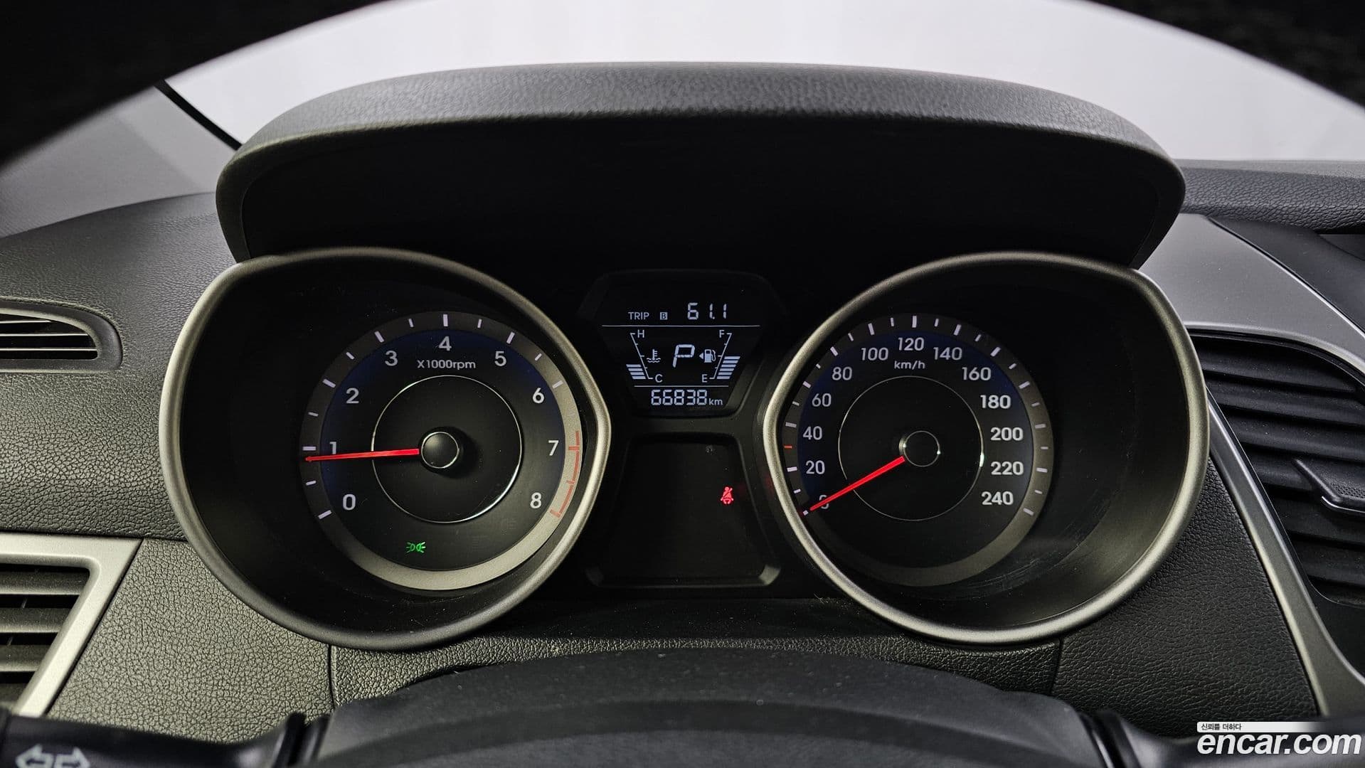 Main__Slider__Photo:AVANTE Hyundai 2014.6-7