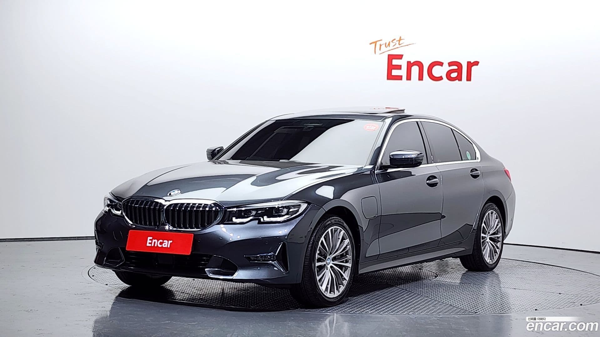 Main__Slider__Photo:3-Series BMW 2021.0-0