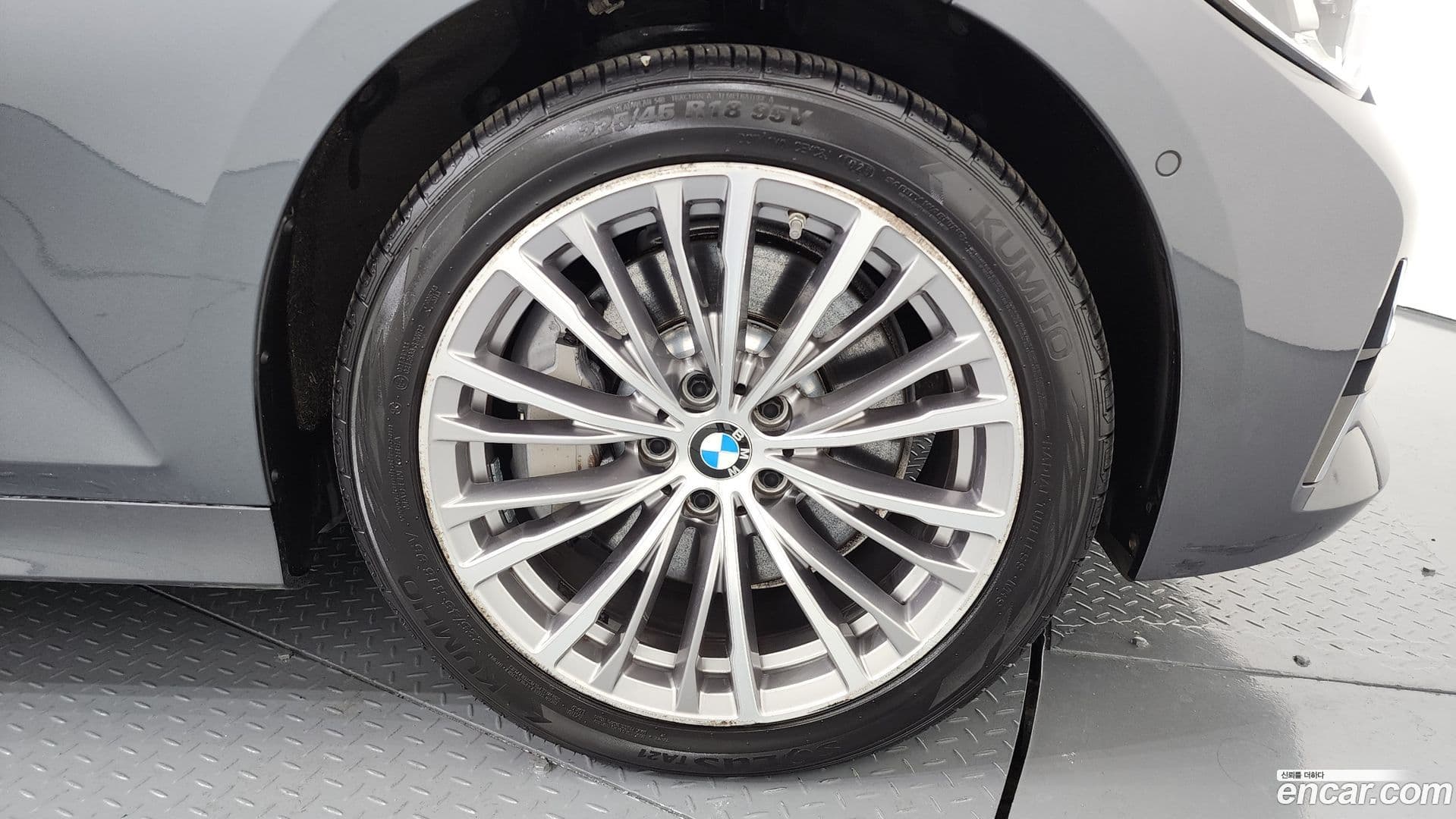 Main__Slider__Photo:3-Series BMW 2021.0-4