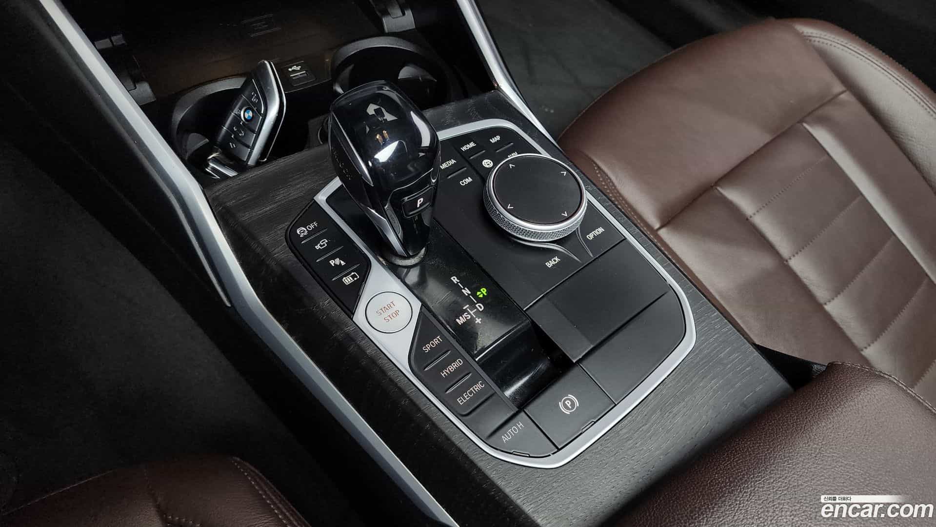 3-Series BMW 2021.0-INNER-009