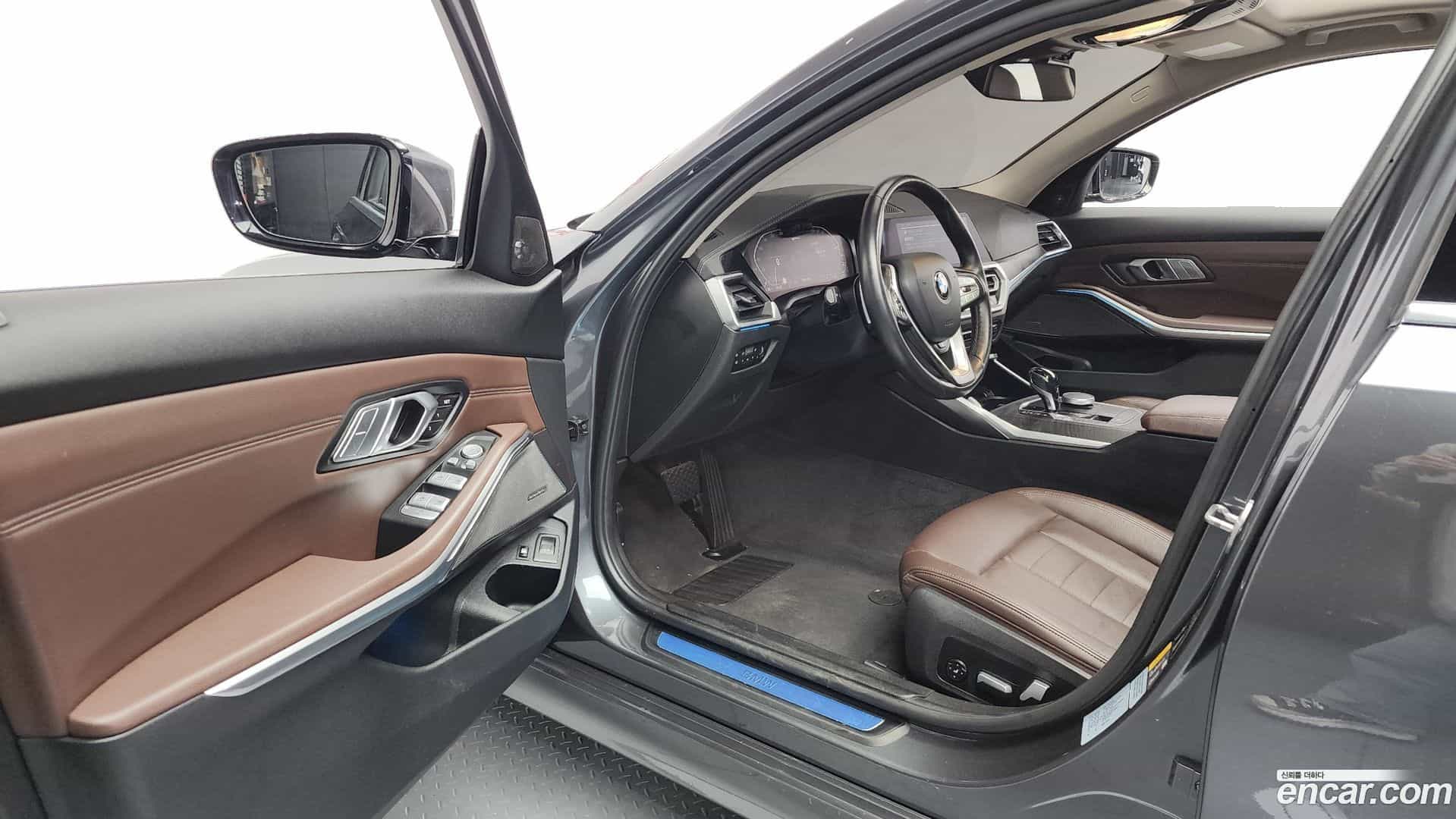 3-Series BMW 2021.0-INNER-010