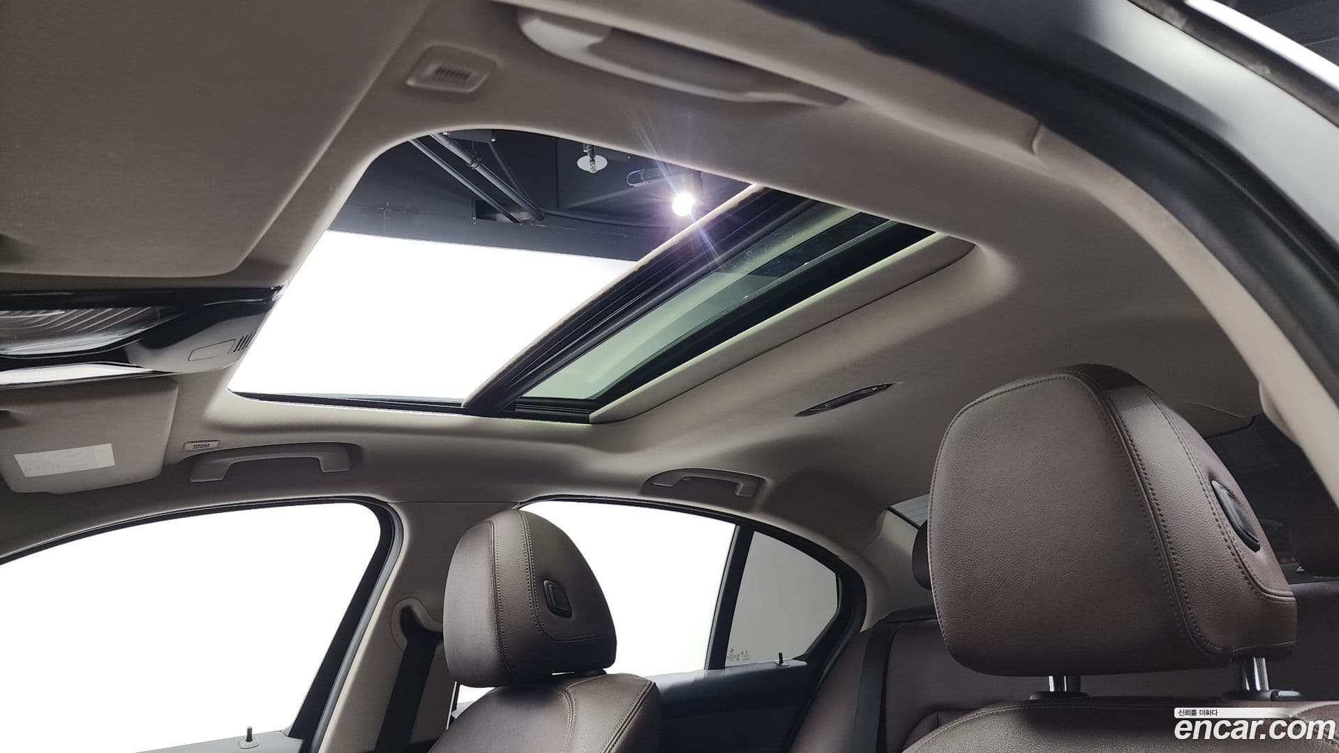 Main__Slider__Photo:3-Series BMW 2021.0-17