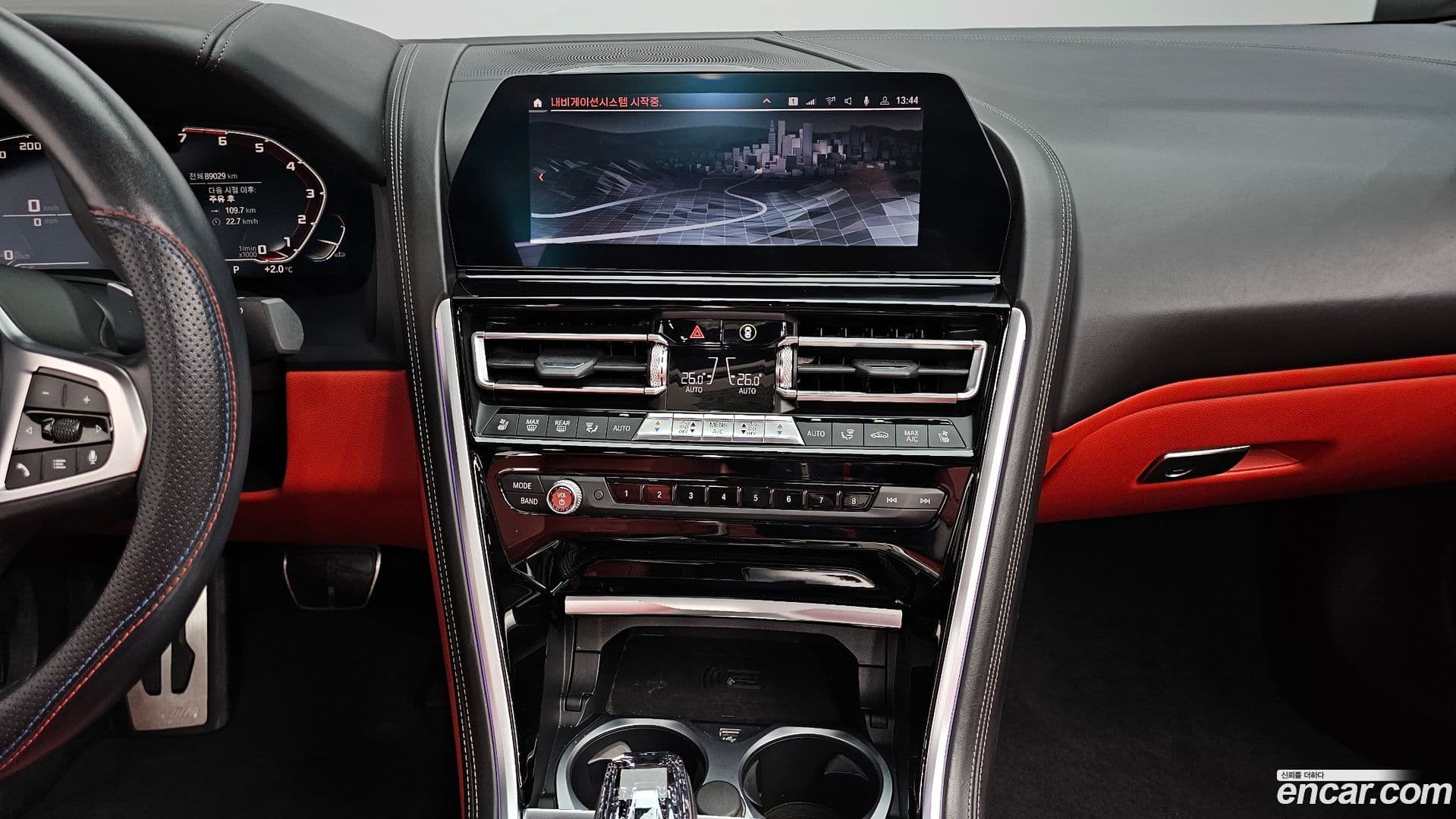 Main__Slider__Photo:8-Series BMW 2019.11-14