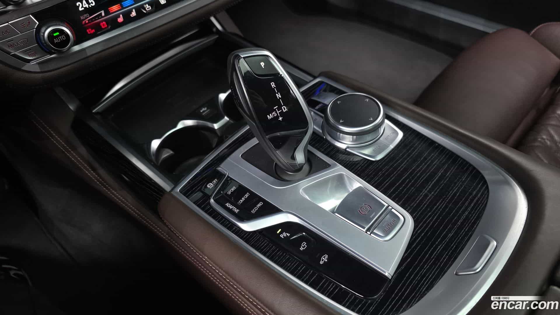 7-Series BMW 2022.4-INNER-009