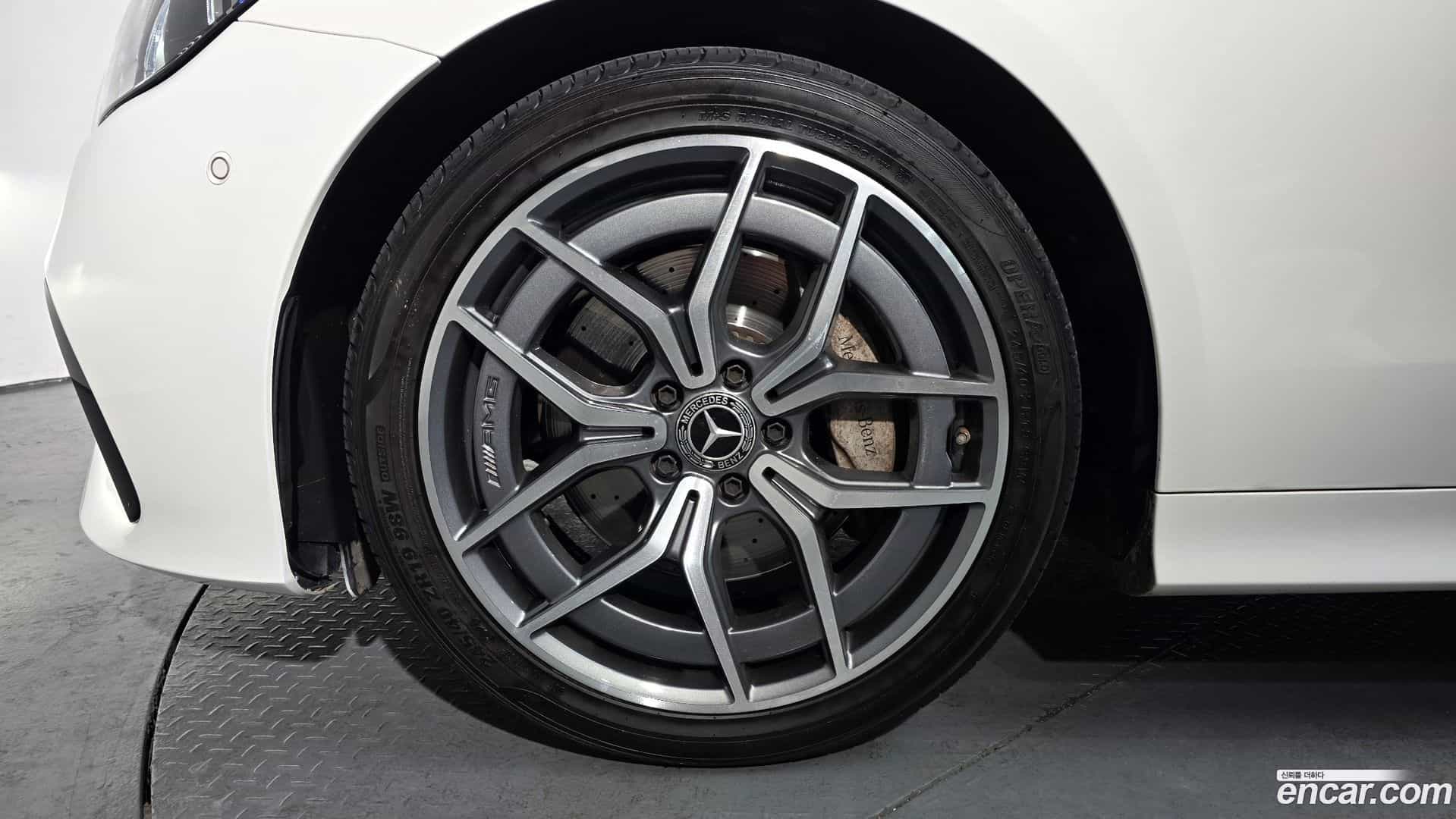 E-Class Mercedes-Benz 2022.7-OUTER-005