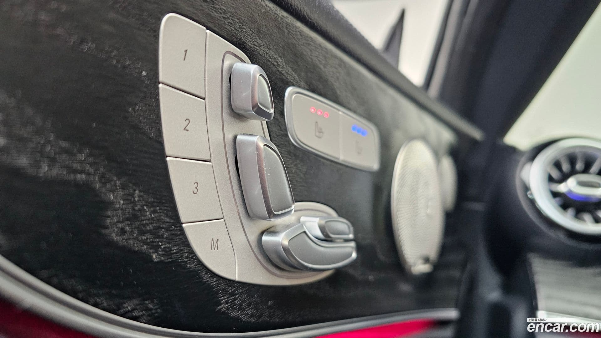 Main__Slider__Photo:E-Class Mercedes-Benz 2022.7-17