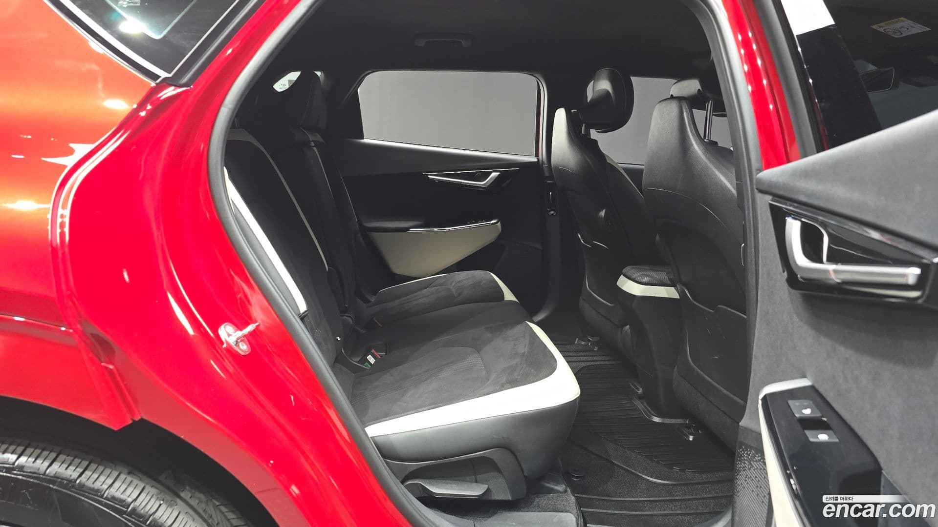 Main__Slider__Photo:EV6 Kia 2024.5-11