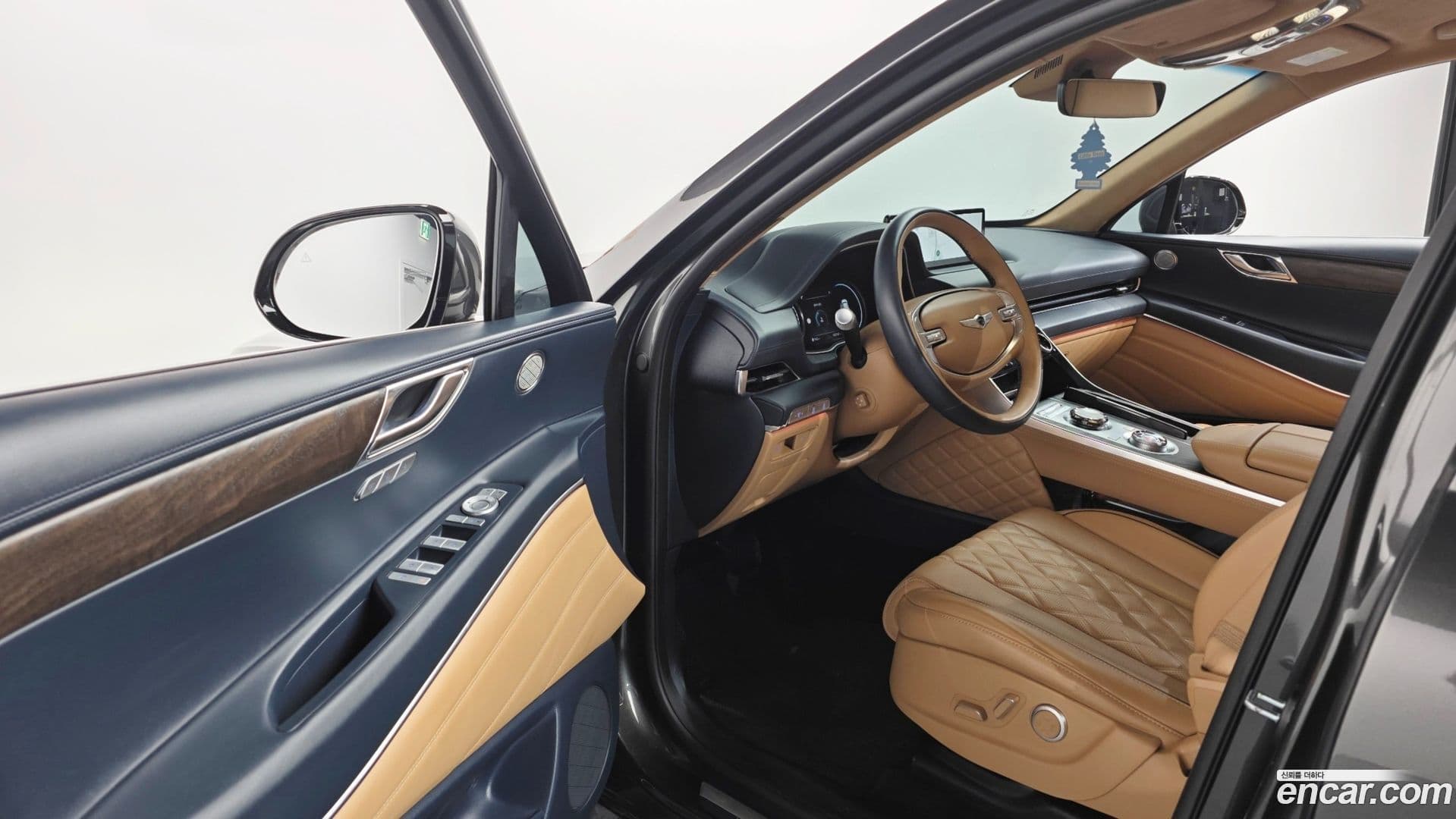 Main__Slider__Photo:GV80 Genesis 2023.8-11