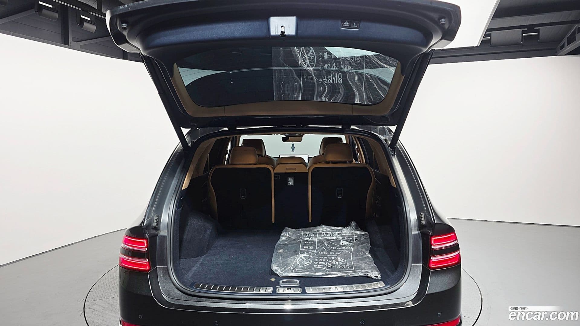 Main__Slider__Photo:GV80 Genesis 2023.8-19