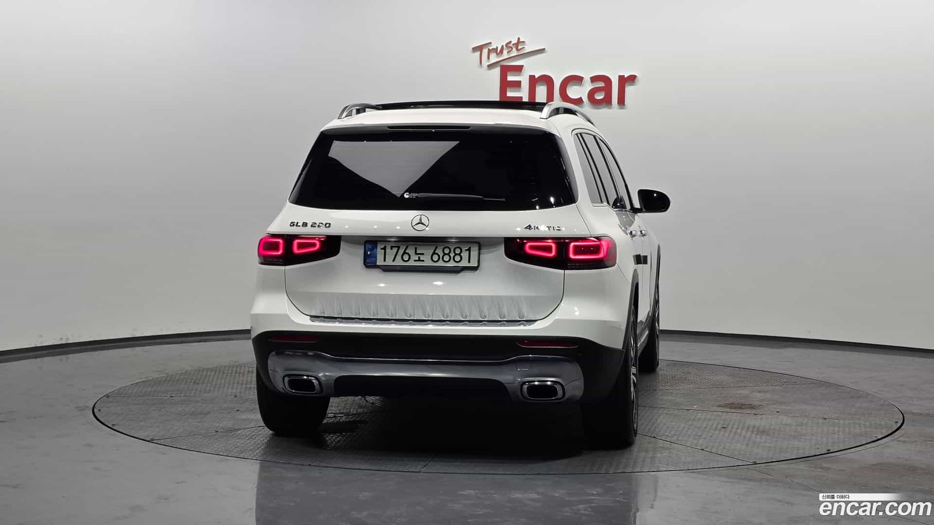 GLB-Class Mercedes-Benz 2021.3-OUTER-004