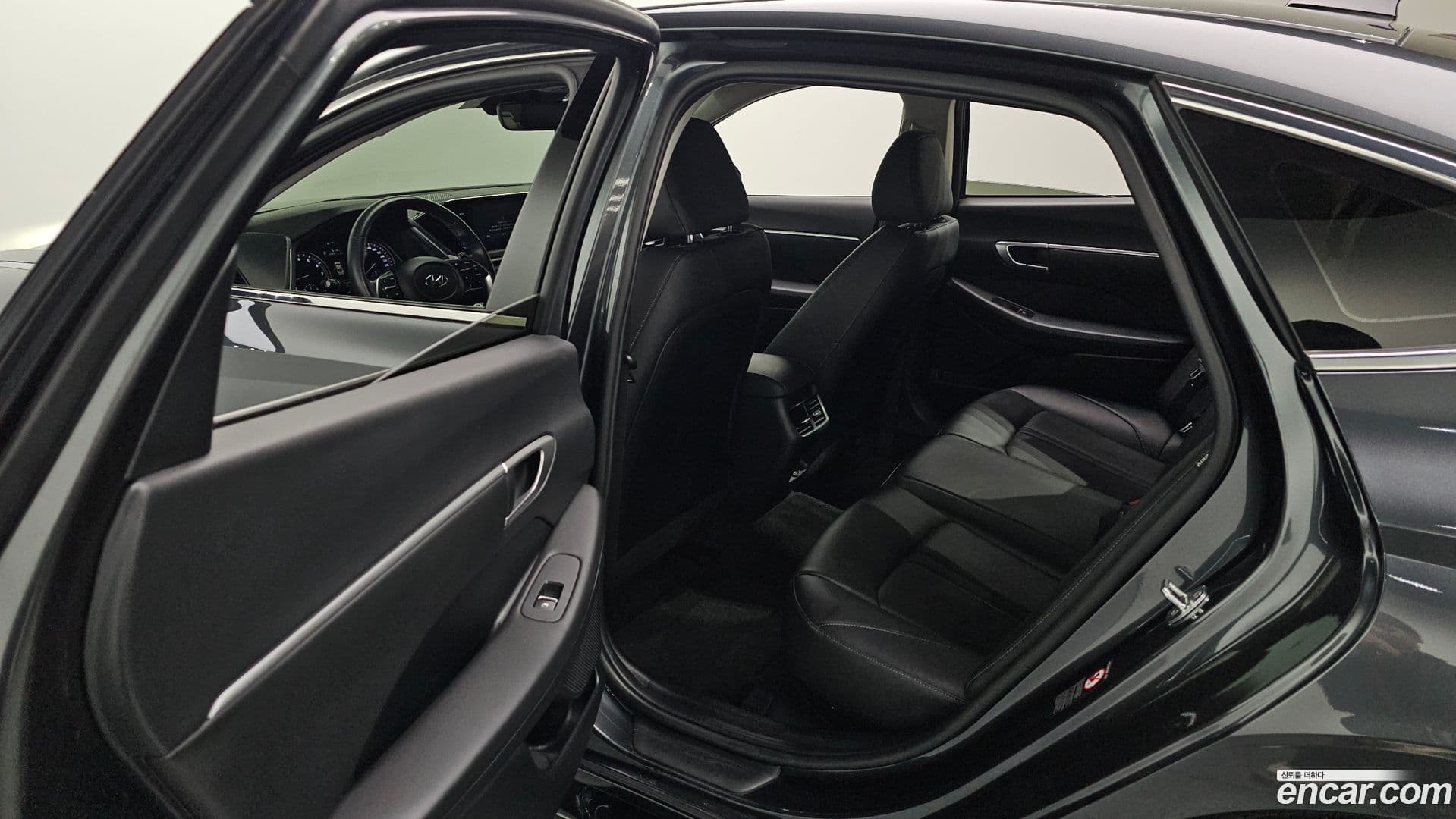 Main__Slider__Photo:Sonata Hyundai 2021.5-11