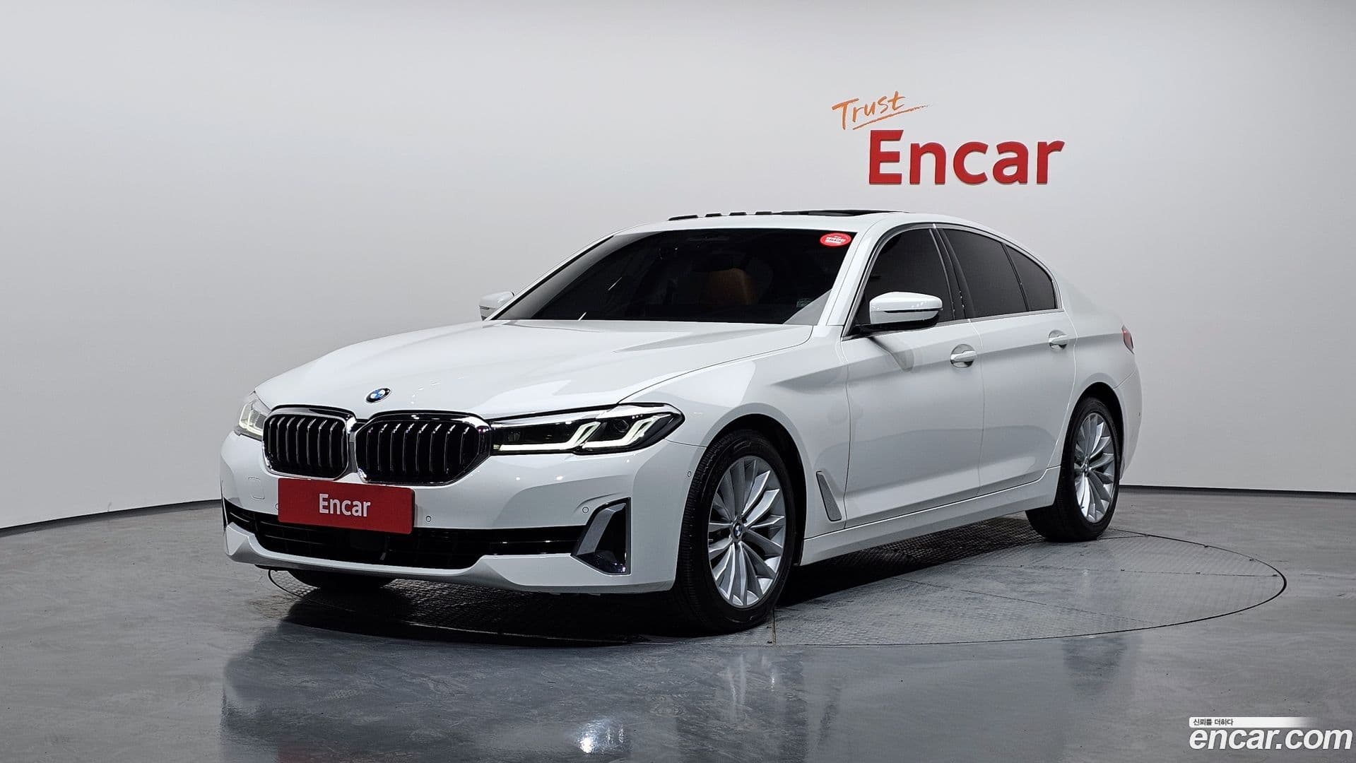 Main__Slider__Photo:5-Series BMW 2021.0-0