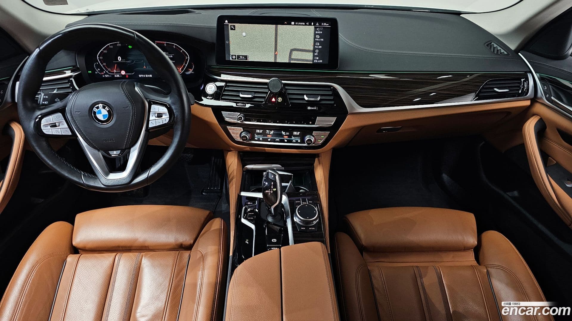 Main__Slider__Photo:5-Series BMW 2021.0-6