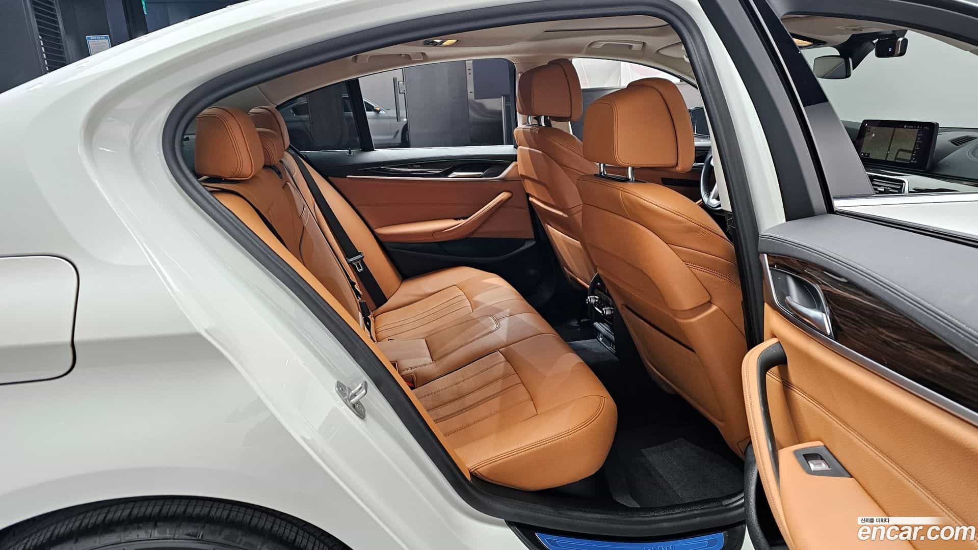 5-Series BMW 2021.0-OPTION-016