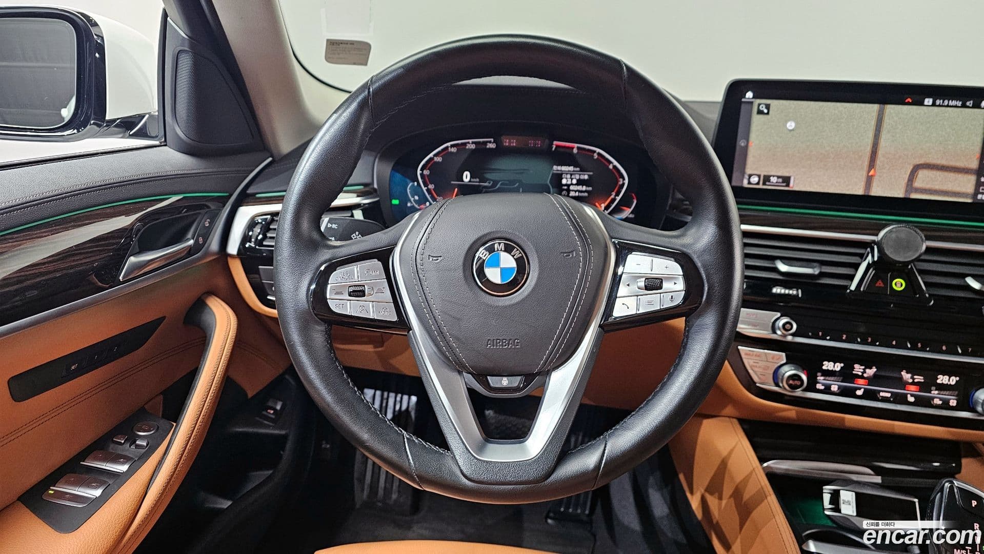 Main__Slider__Photo:5-Series BMW 2021.0-12