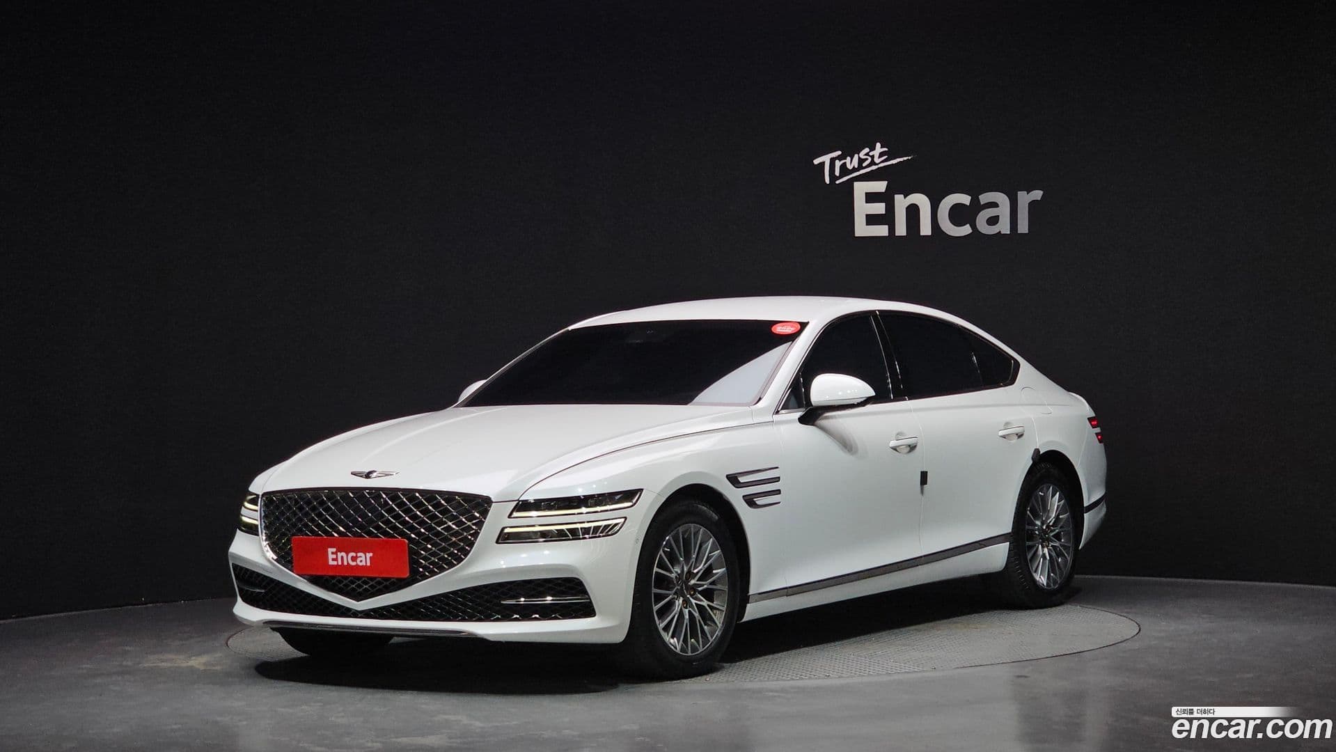 Main__Slider__Photo:G80 Genesis 2022.8-0