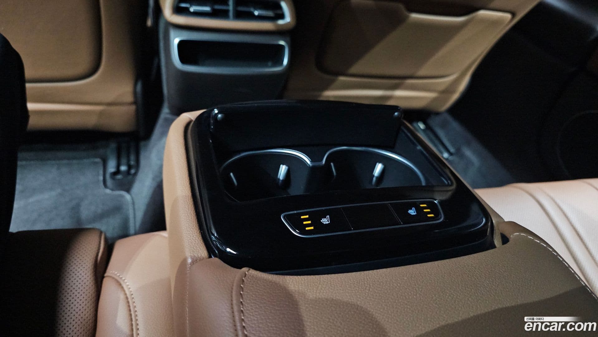 Main__Slider__Photo:G80 Genesis 2022.8-17