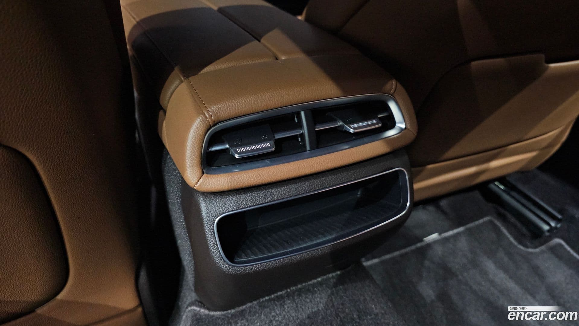 Main__Slider__Photo:G80 Genesis 2022.8-18