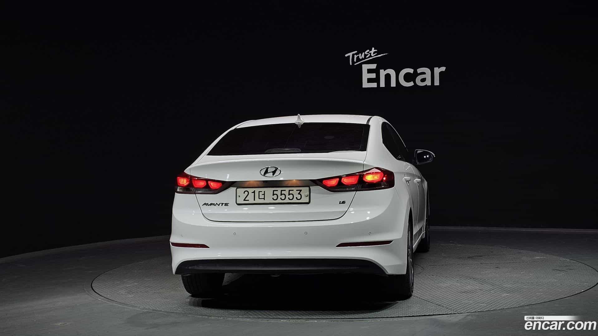 AVANTE Hyundai 2017.3-OUTER-004