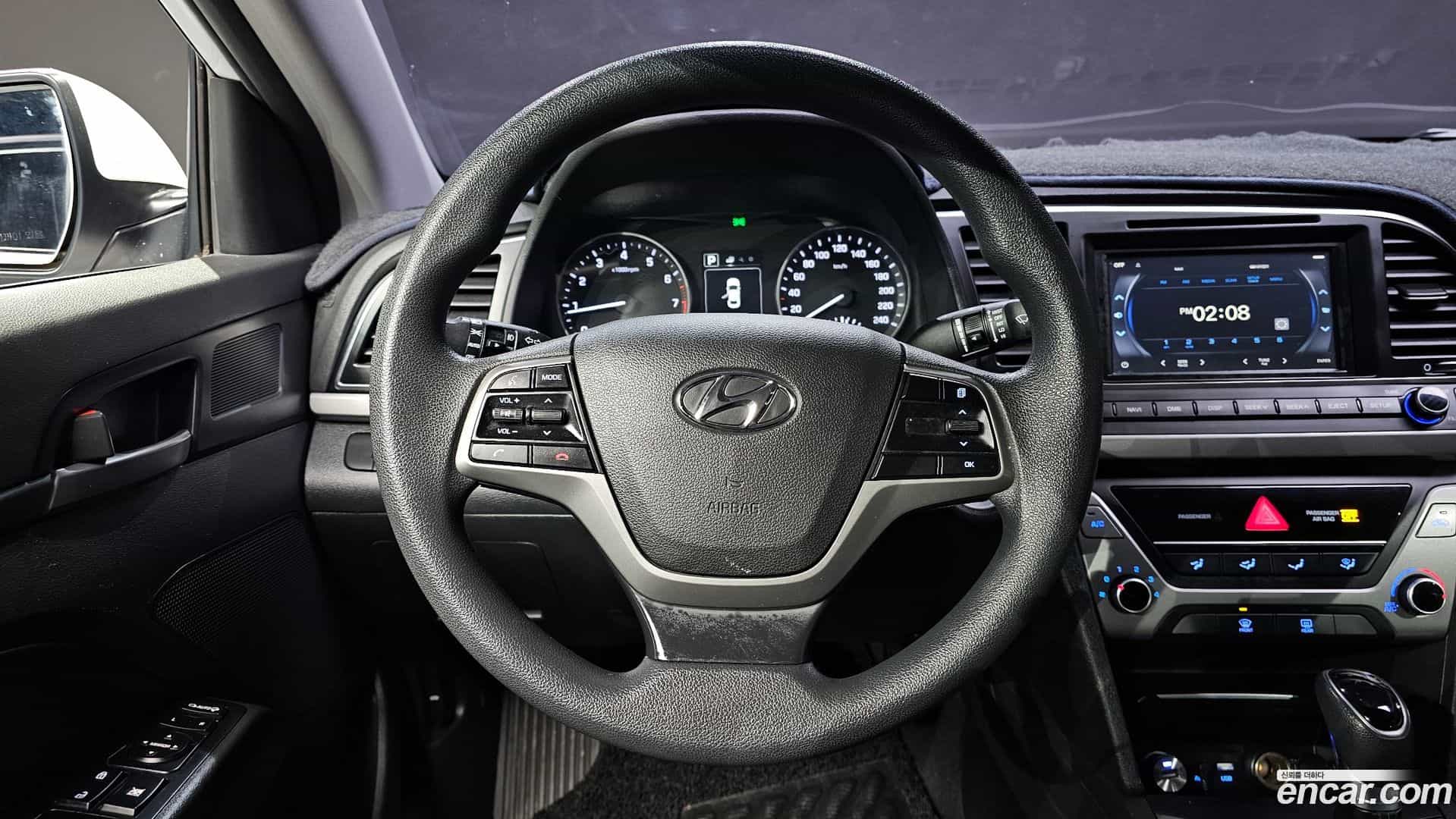 AVANTE Hyundai 2017.3-OPTION-017