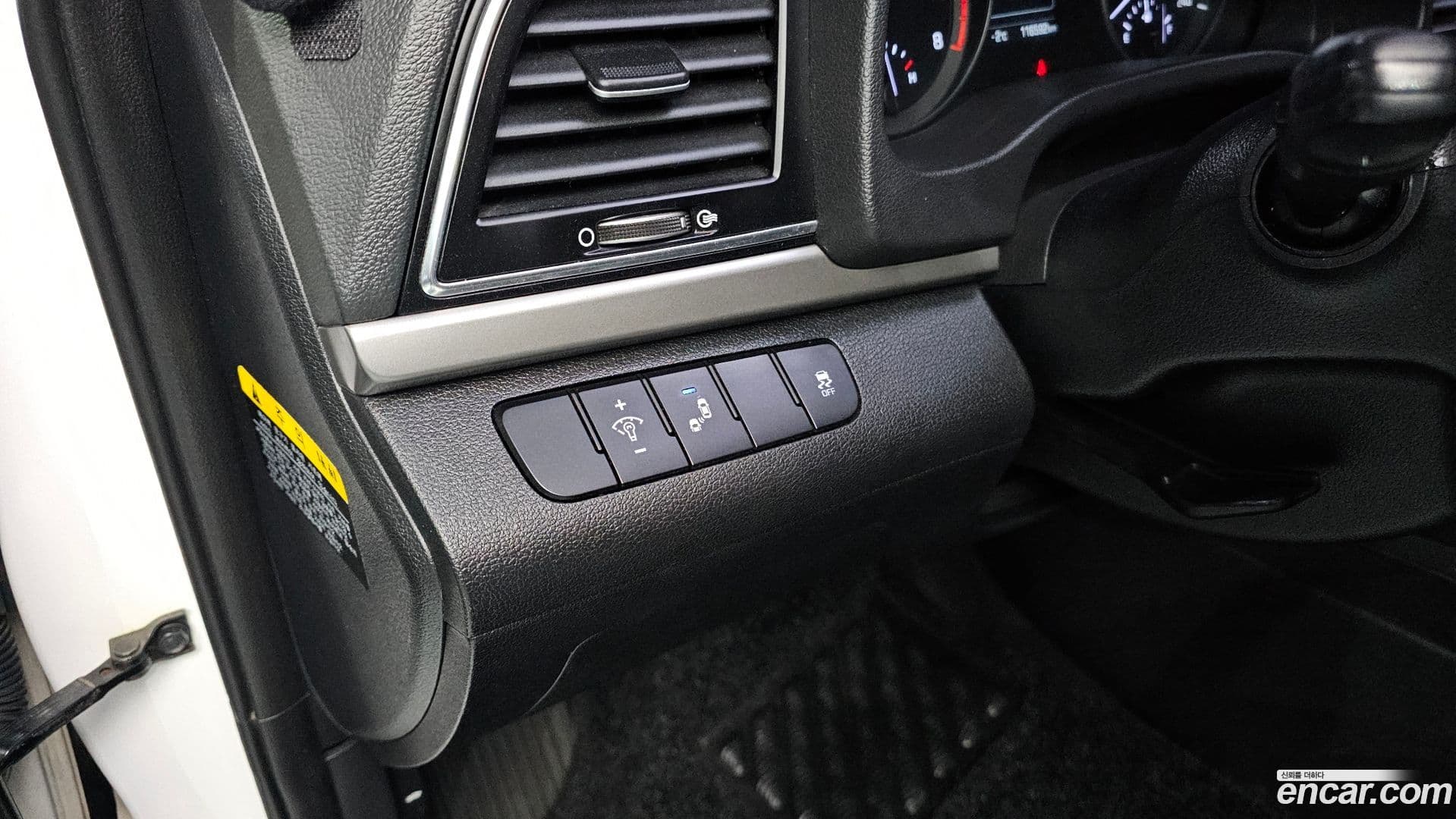 Main__Slider__Photo:AVANTE Hyundai 2017.3-17