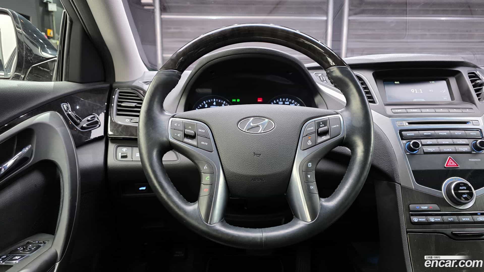 Grandeur Hyundai 2016.5-OPTION-017