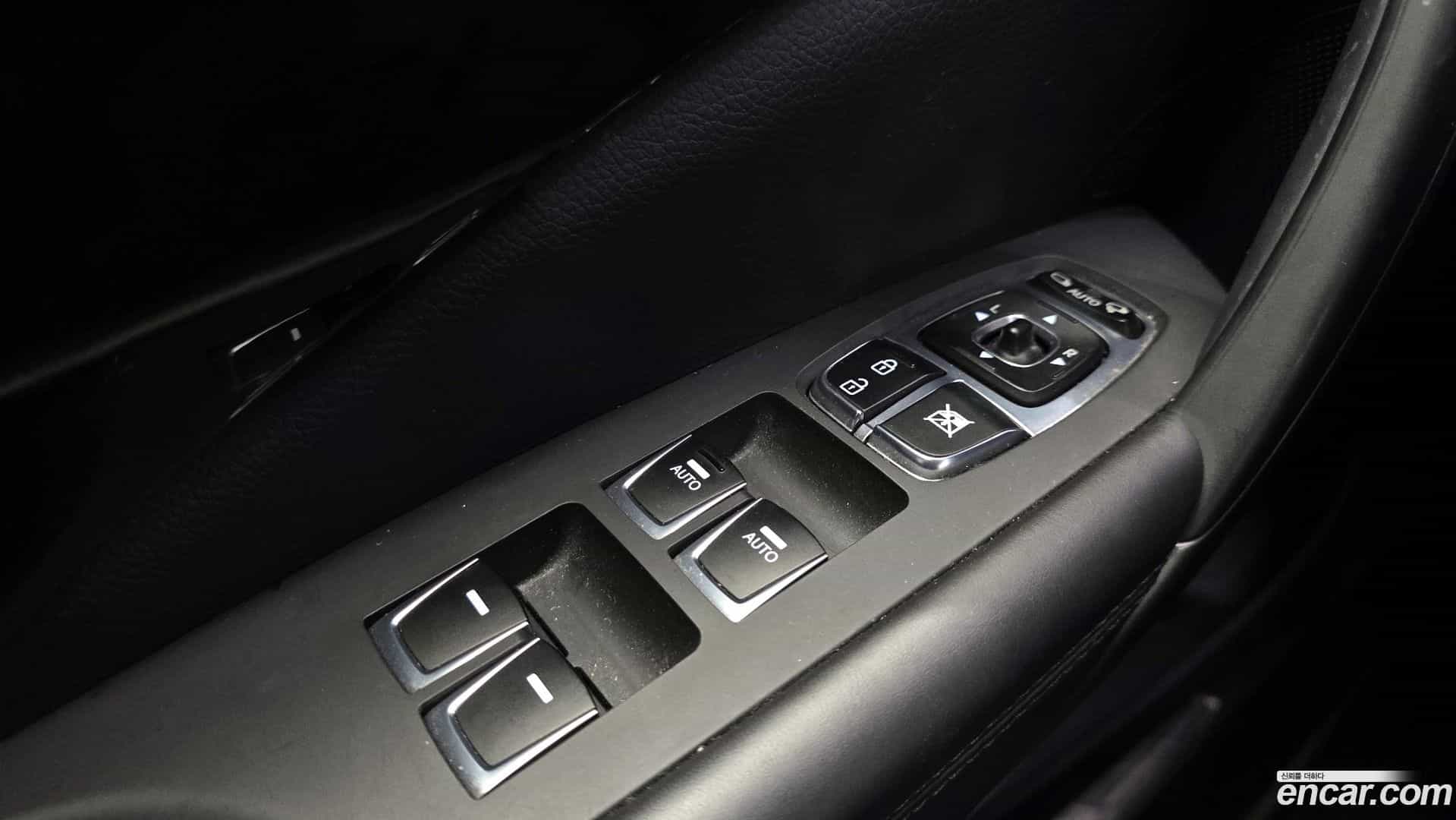 Grandeur Hyundai 2016.5-OPTION-022