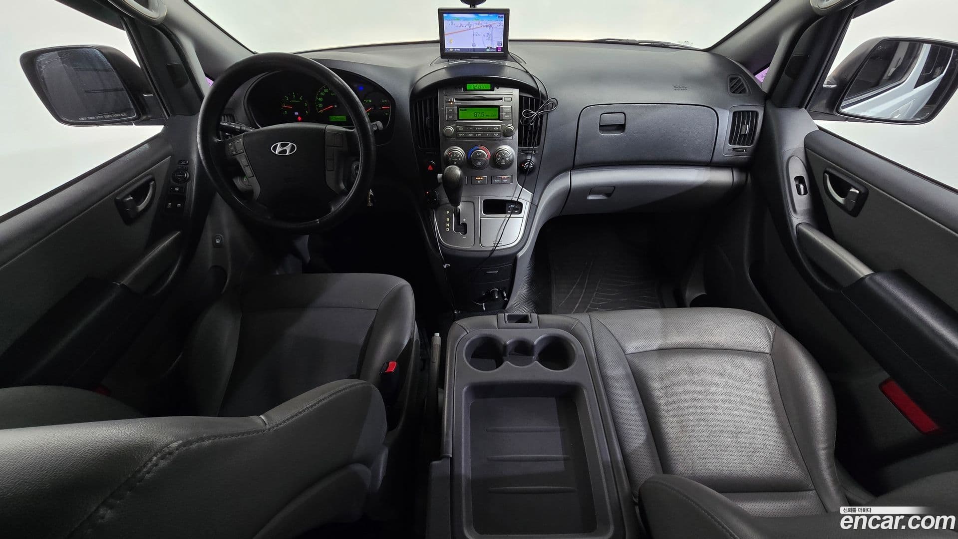 Main__Slider__Photo:Starex Hyundai 2012.5-6