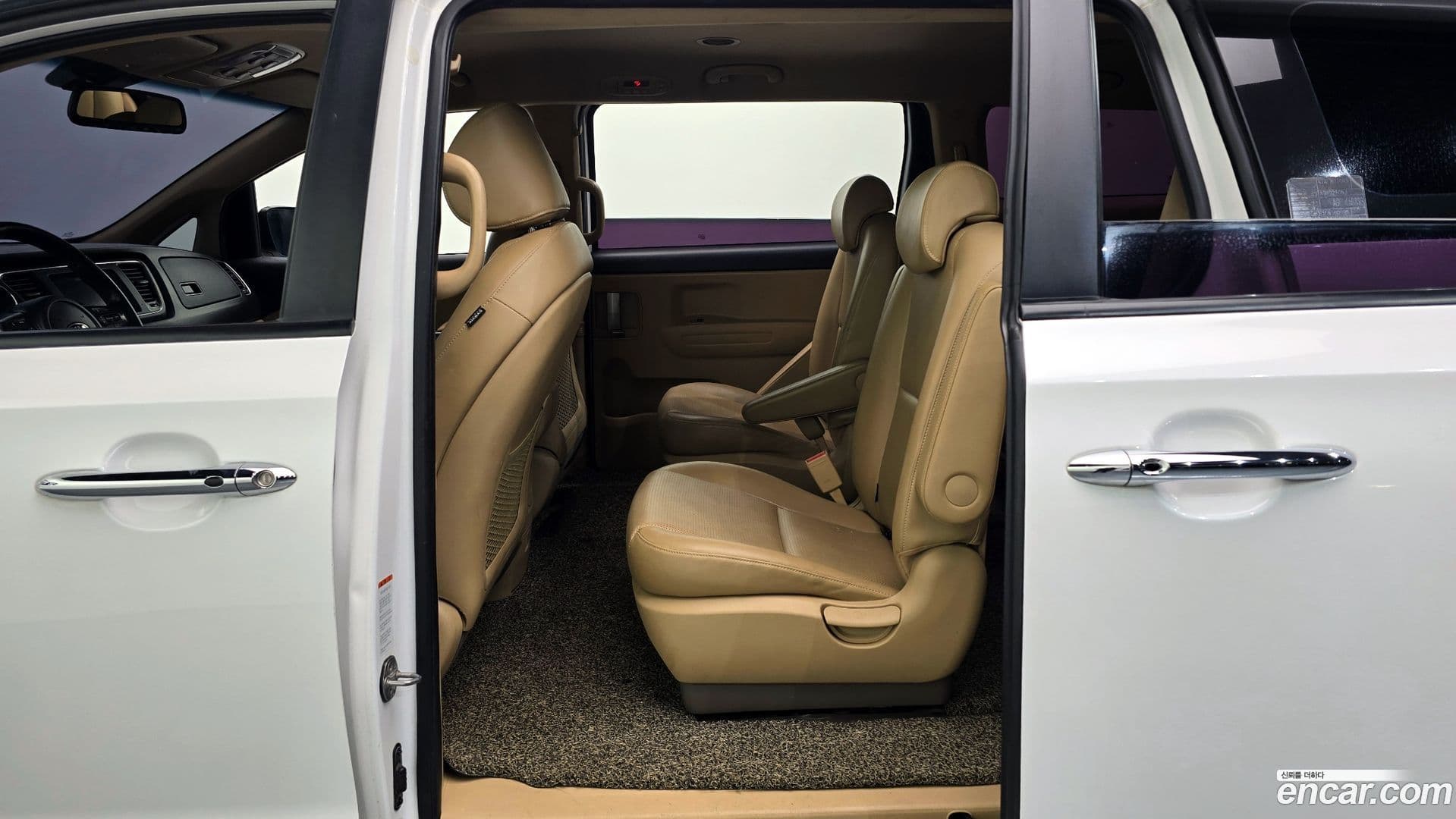 Main__Slider__Photo:Canival Kia 2018.3-11