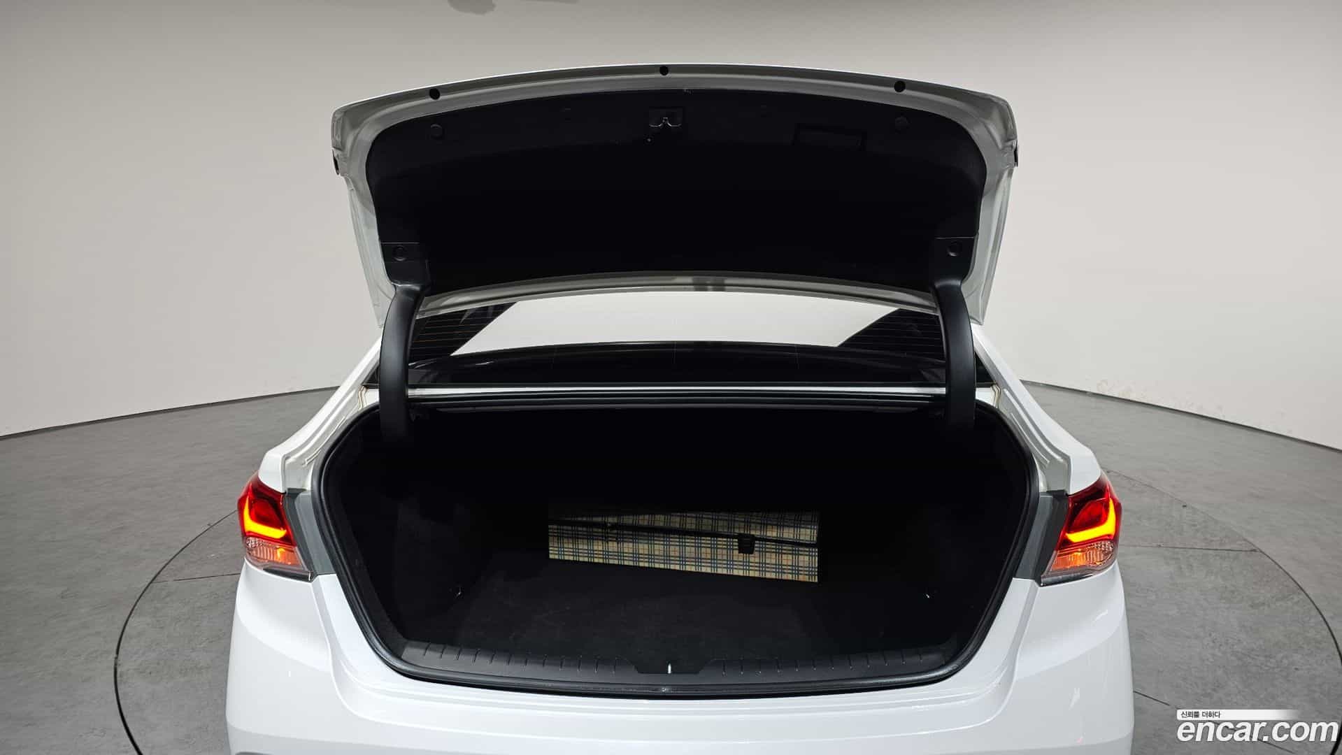 Sonata Hyundai 2017.11-OPTION-024