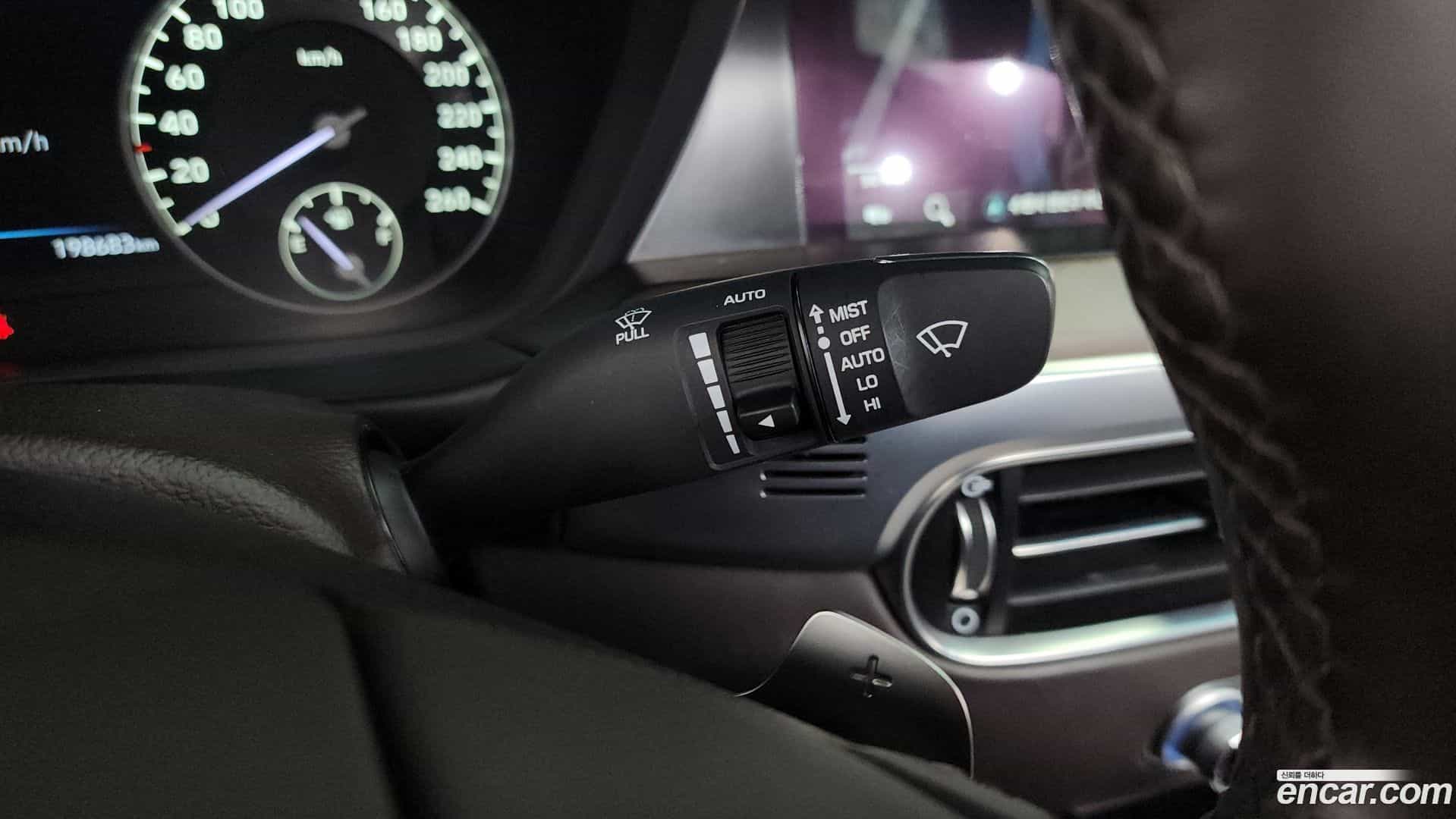 G90 Genesis 2019.1-INNER-009