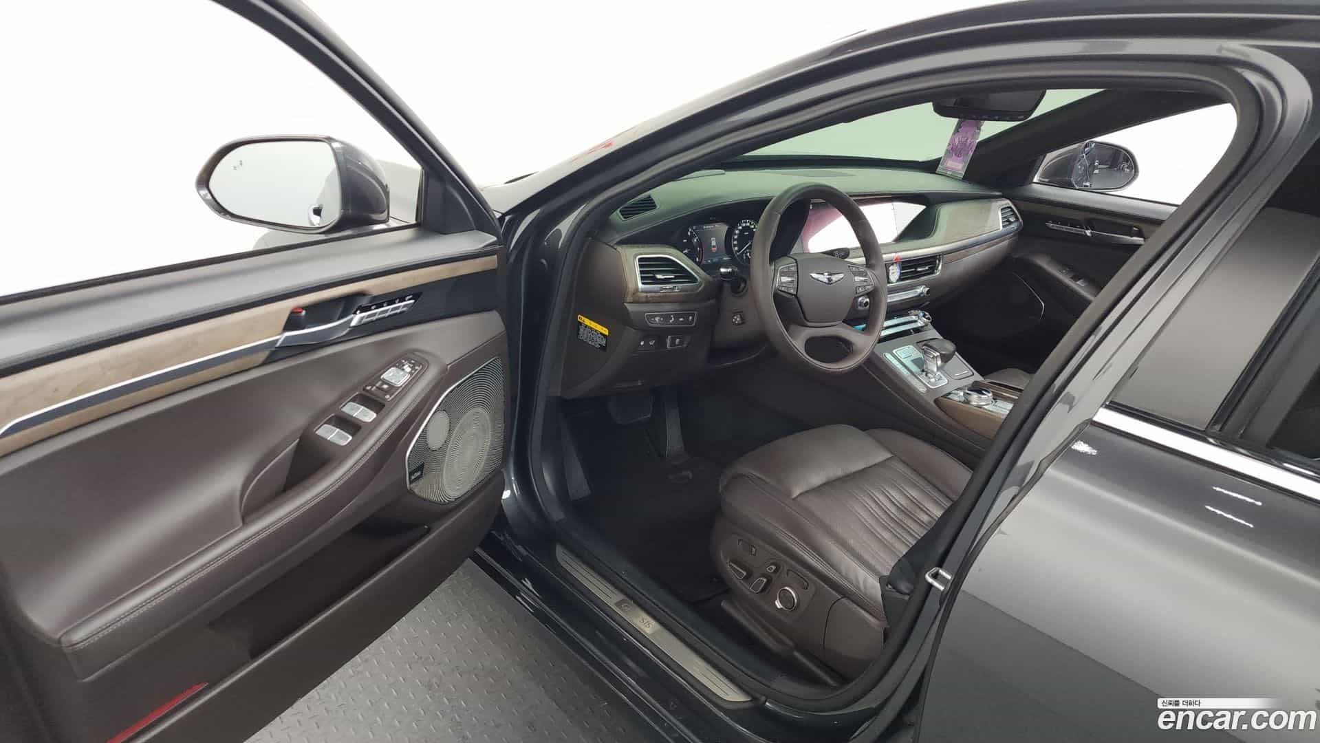 G90 Genesis 2019.1-INNER-010