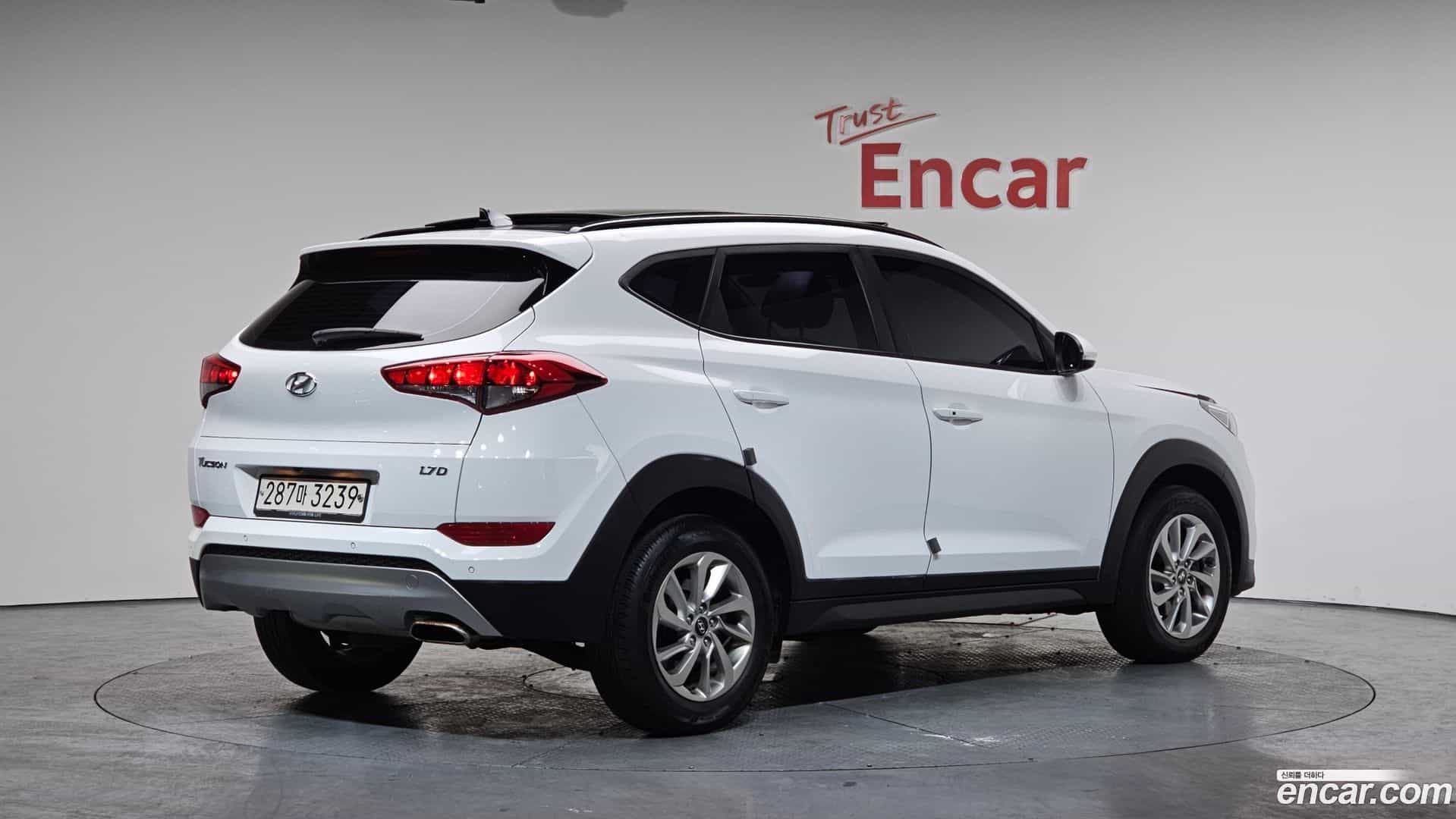 Tucson Hyundai 2017.5-OUTER-002