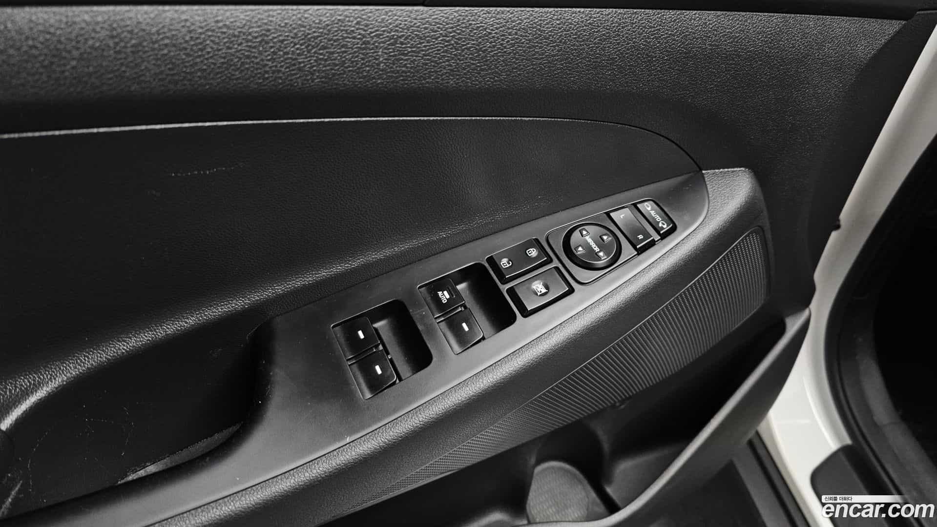 Tucson Hyundai 2017.5-OPTION-021