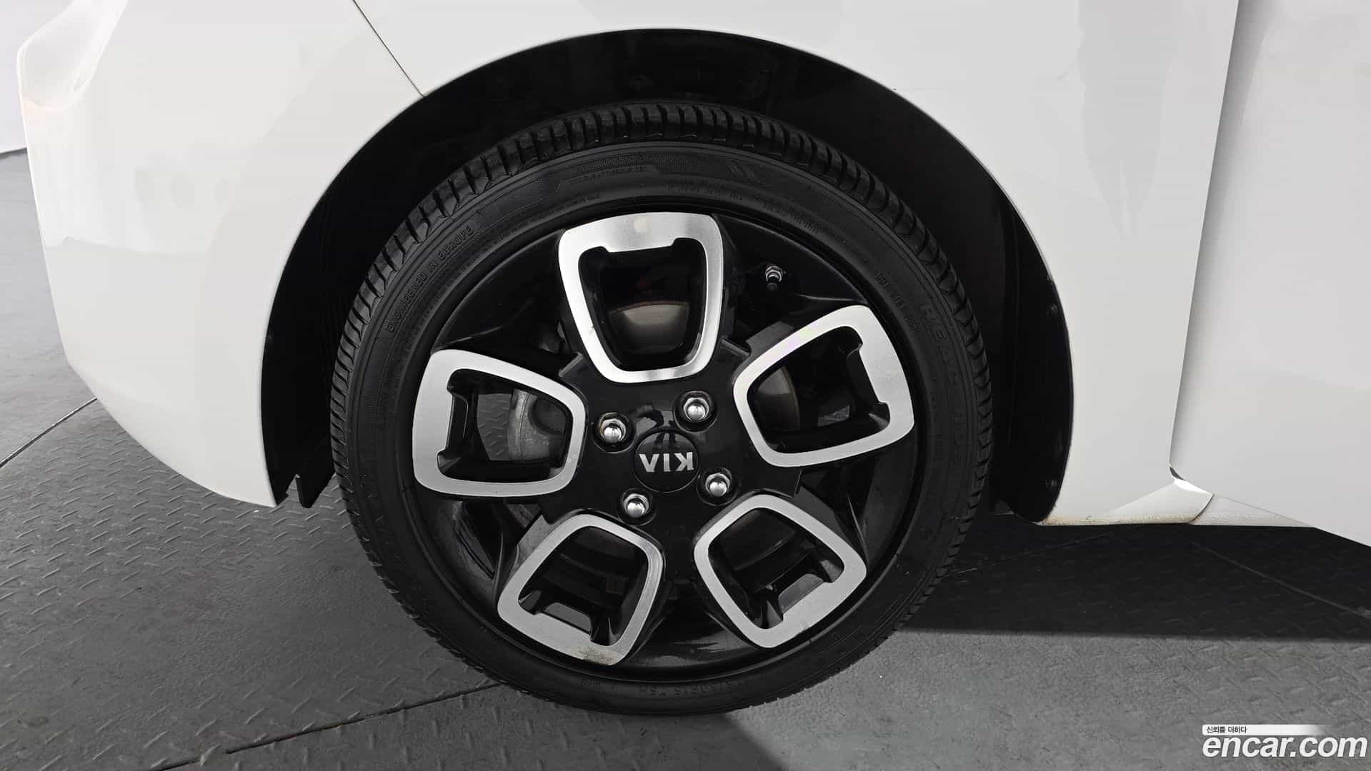 RAY Kia 2021.4-OUTER-005