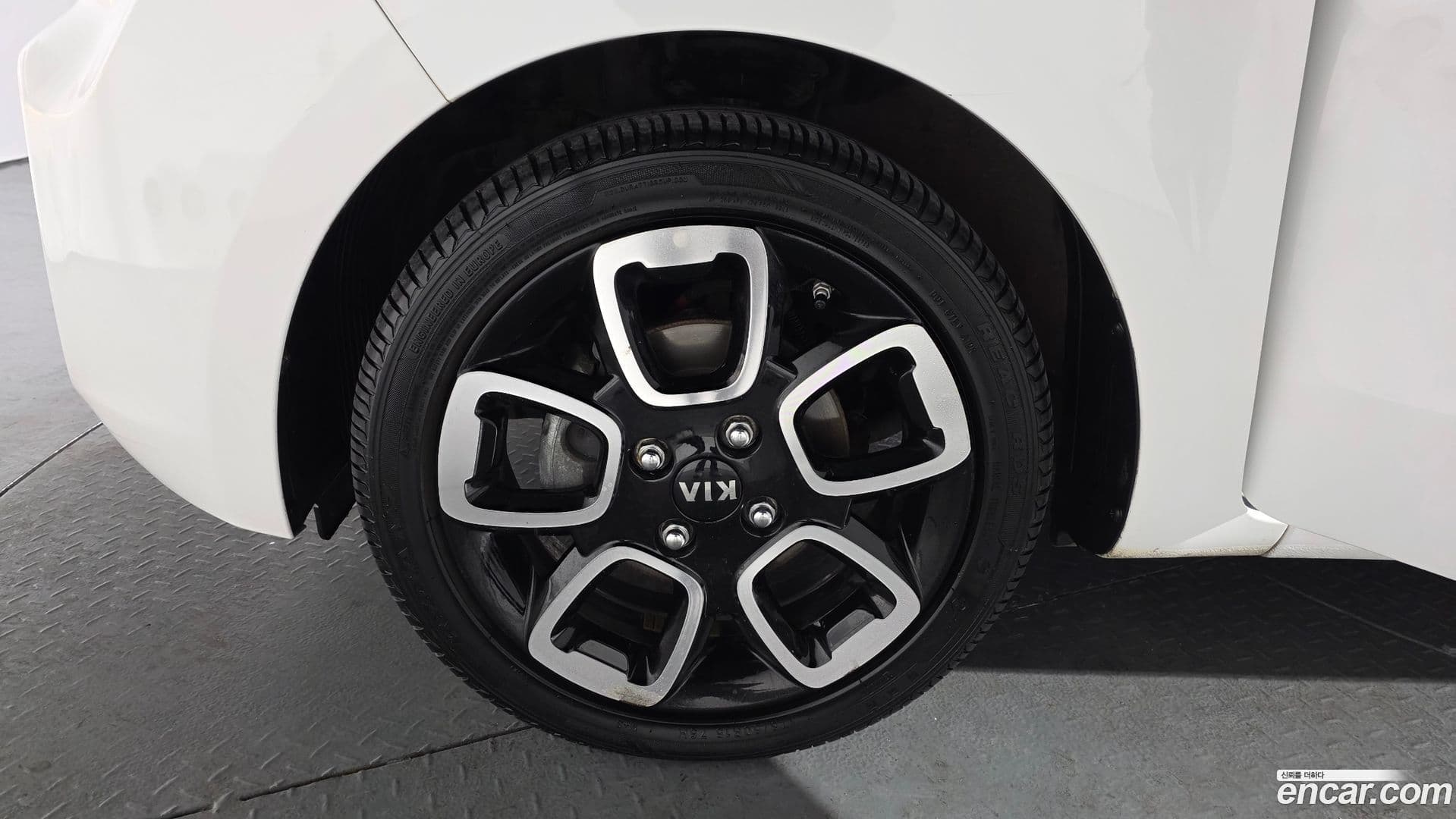 Main__Slider__Photo:RAY Kia 2021.4-4