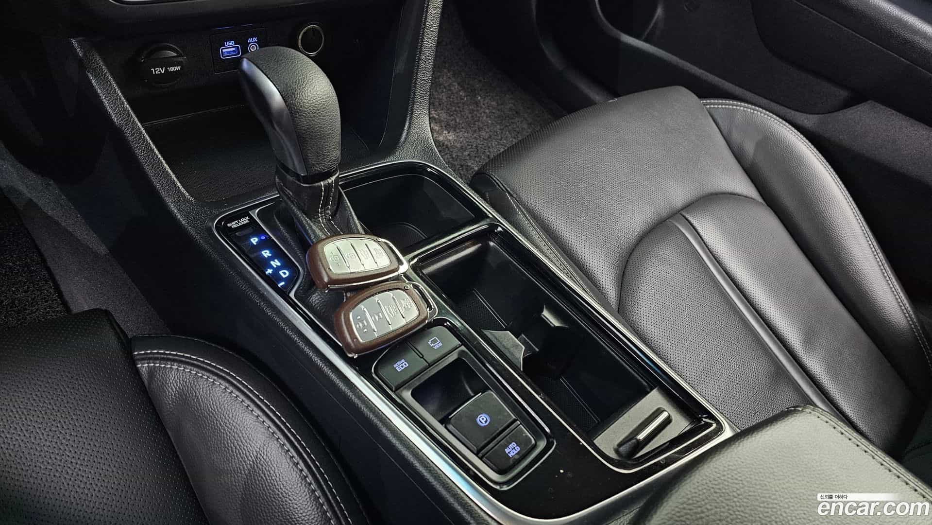 Sonata Hyundai 2019.1-INNER-009