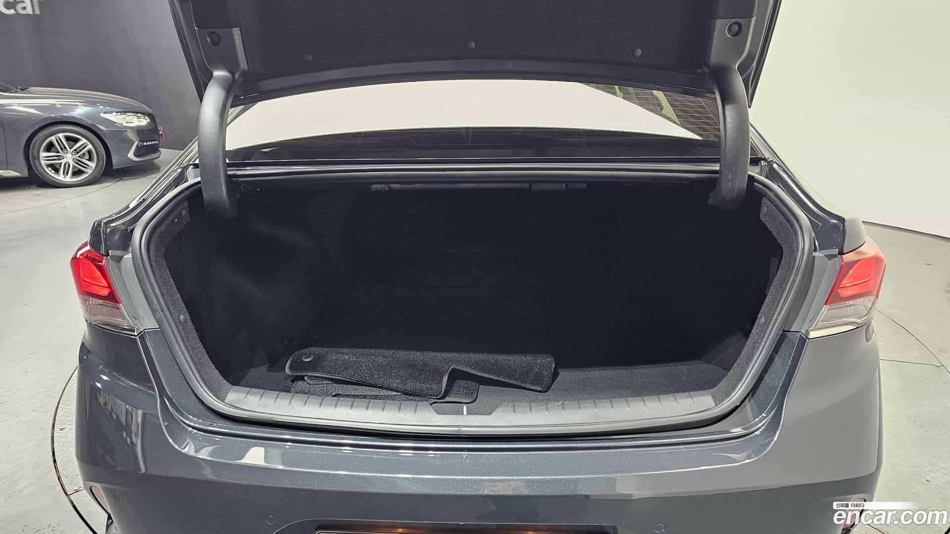 Sonata Hyundai 2019.1-OPTION-024