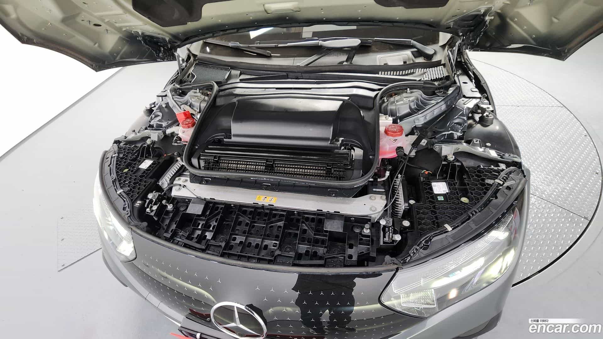 EQE Mercedes-Benz 2022.9-INNER-006