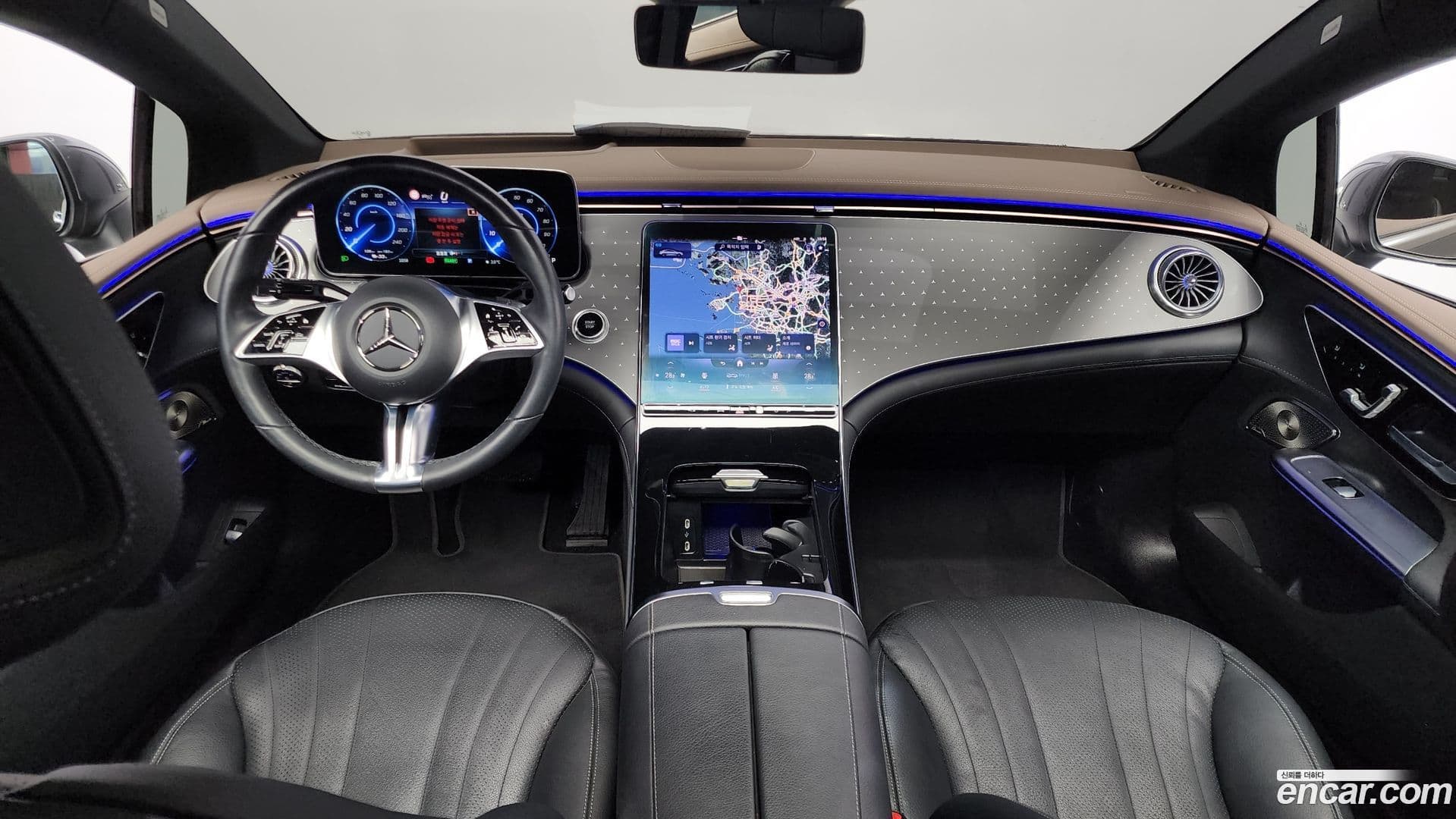 Main__Slider__Photo:EQE Mercedes-Benz 2022.9-6