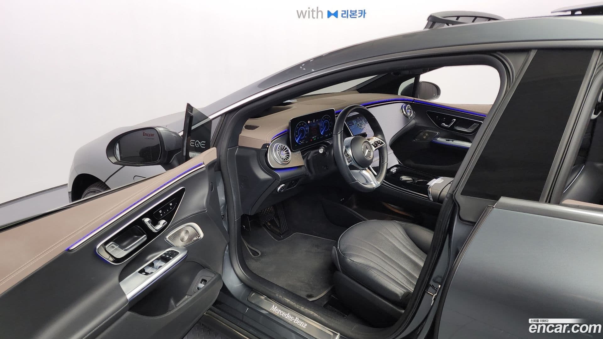 Main__Slider__Photo:EQE Mercedes-Benz 2022.9-10