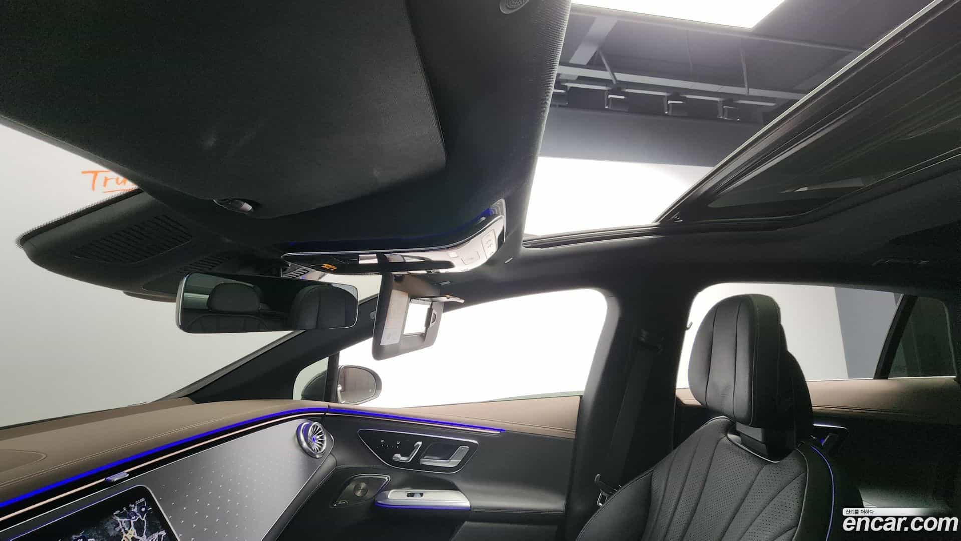 EQE Mercedes-Benz 2022.9-OPTION-022