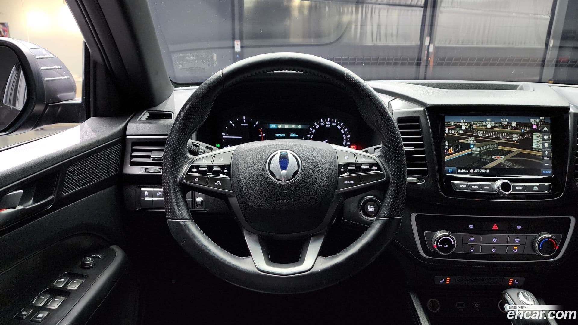 Main__Slider__Photo:Rexton KG_Mobility_Ssangyong 2020.3-11